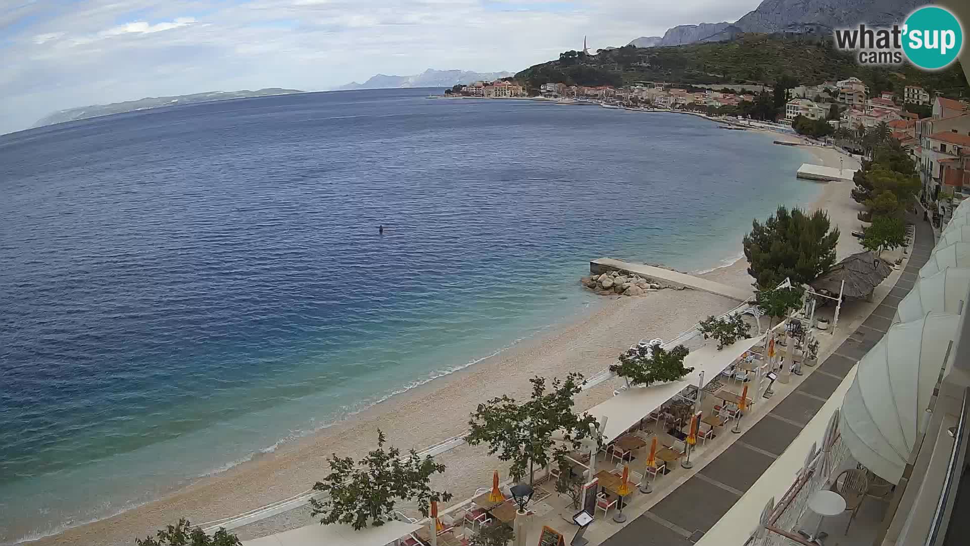 Pogled na plažu Podgori