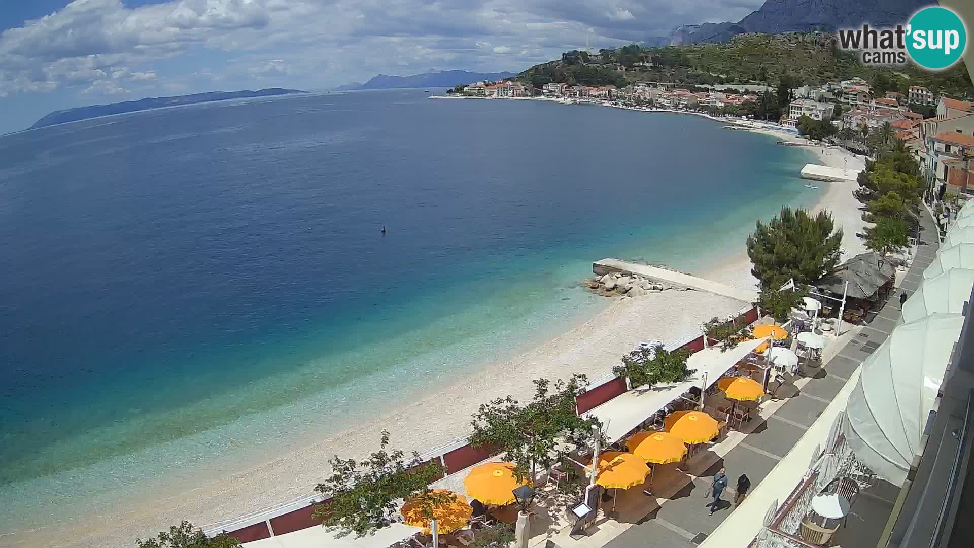 Pogled na plažu Podgori