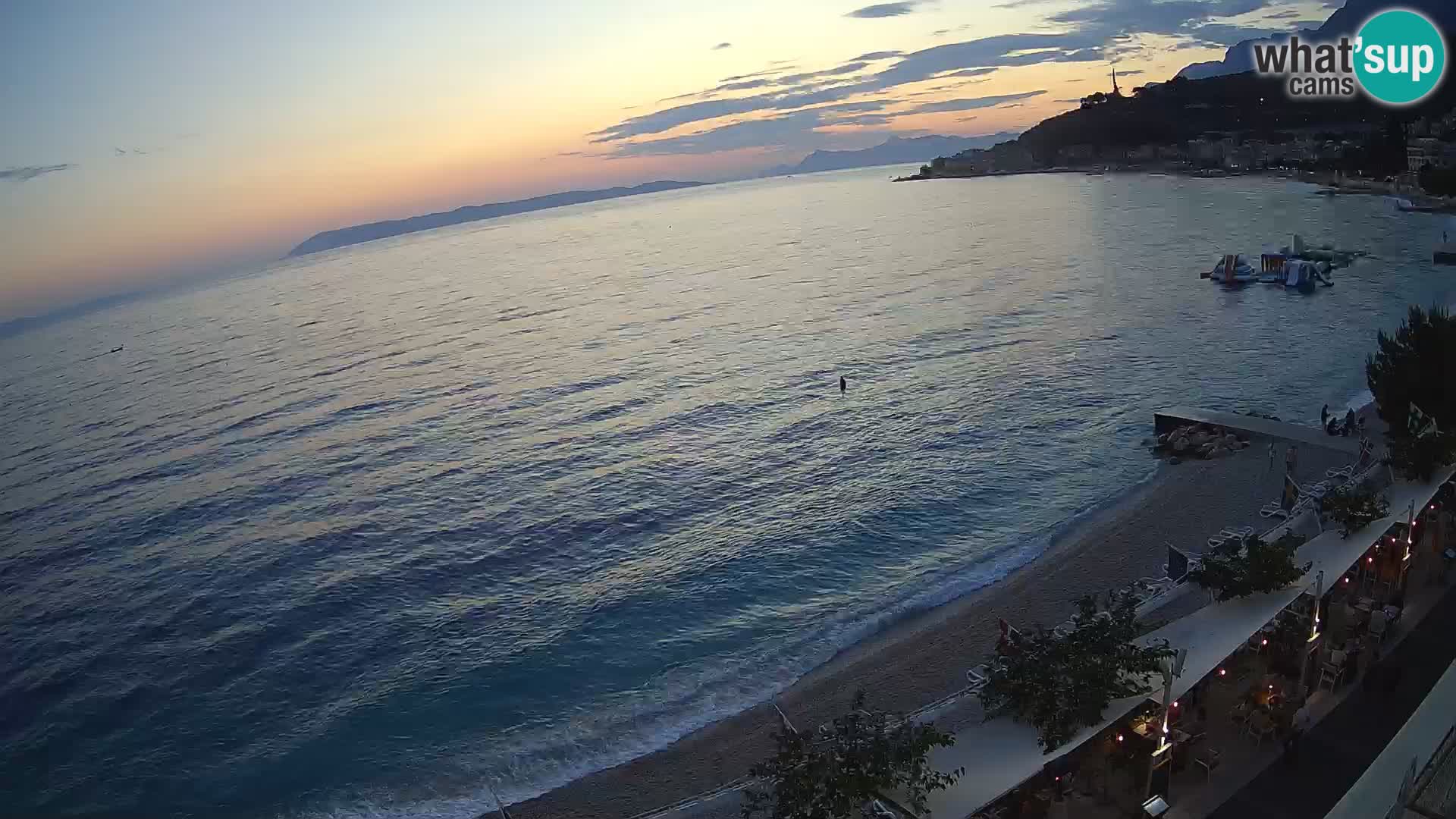 Pogled na plažu Podgori
