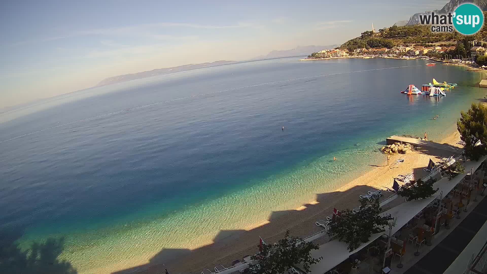 Razgled na plažo v Podgori