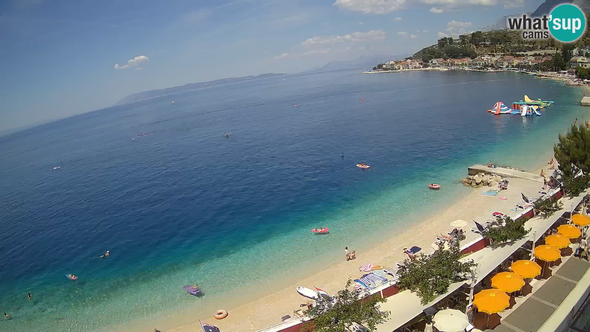 Pogled na plažu Podgori