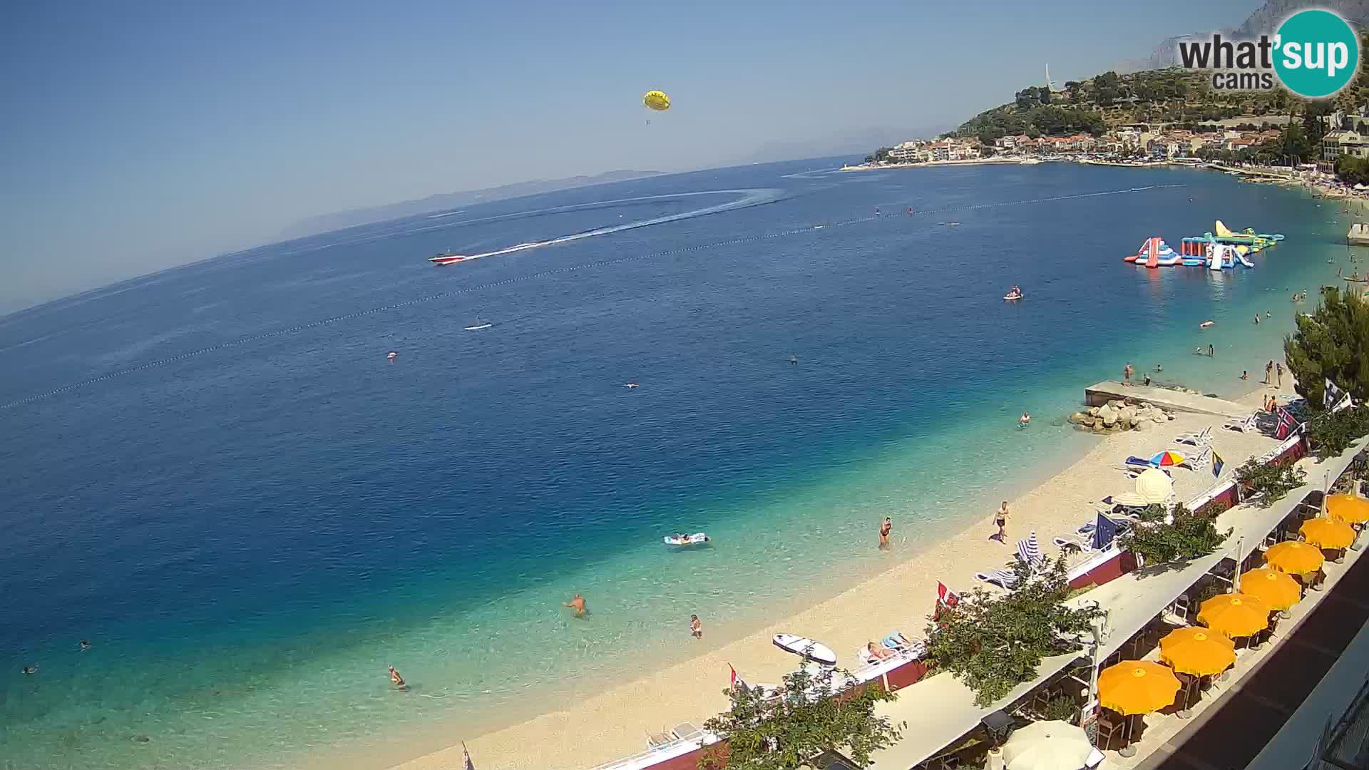 Pogled na plažu Podgori