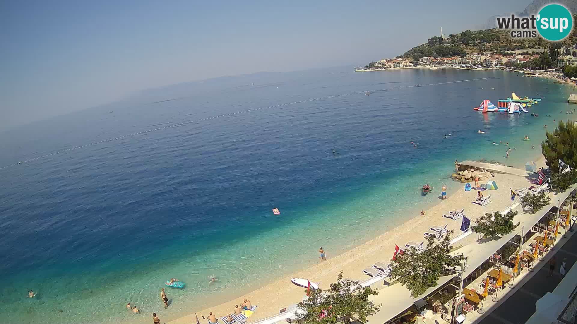 Pogled na plažu Podgori