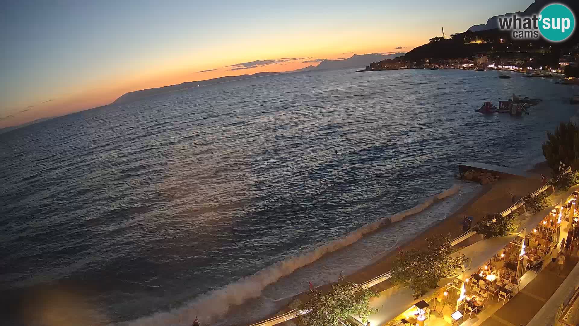 Razgled na plažo v Podgori