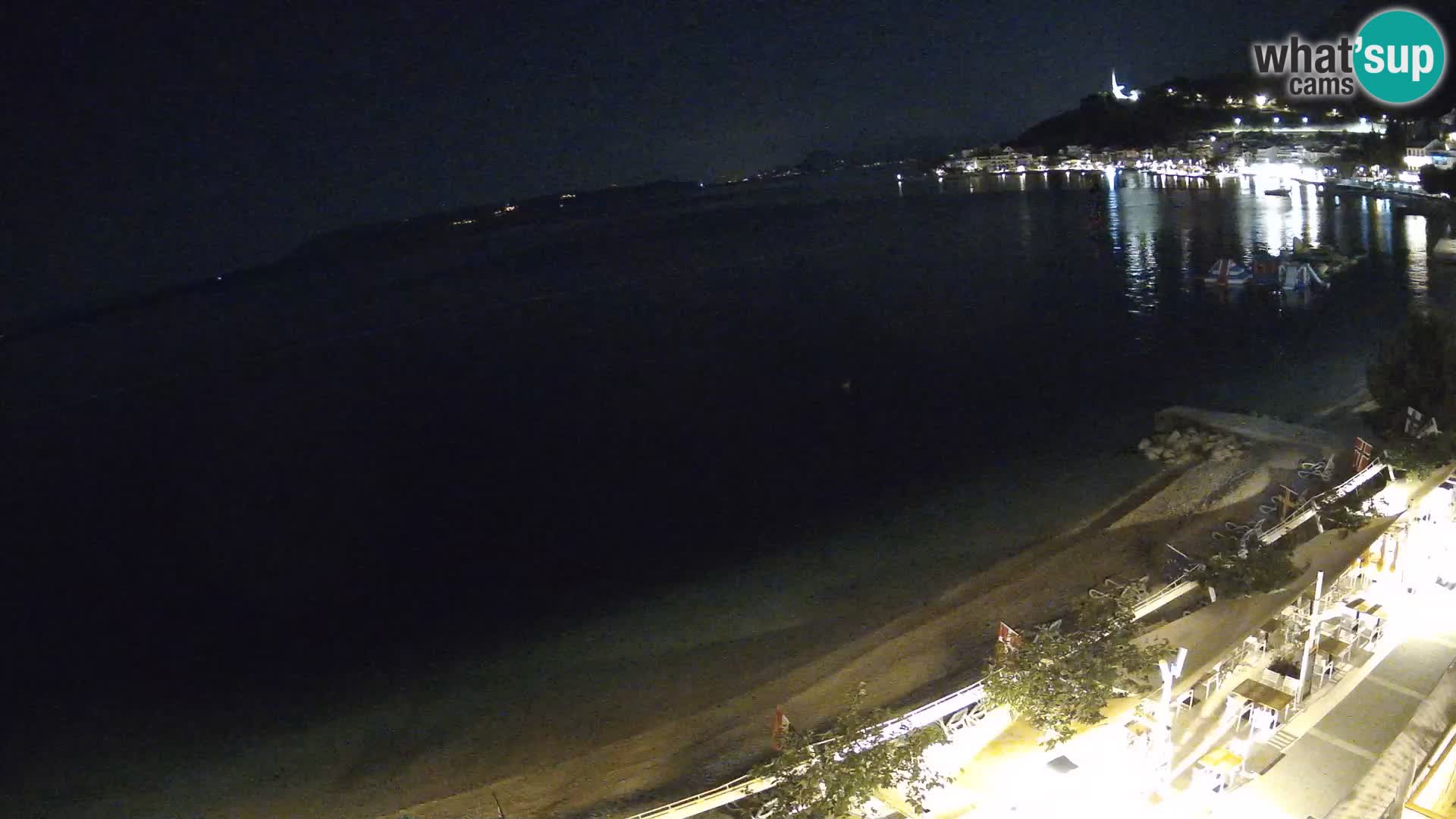 Pogled na plažu Podgori