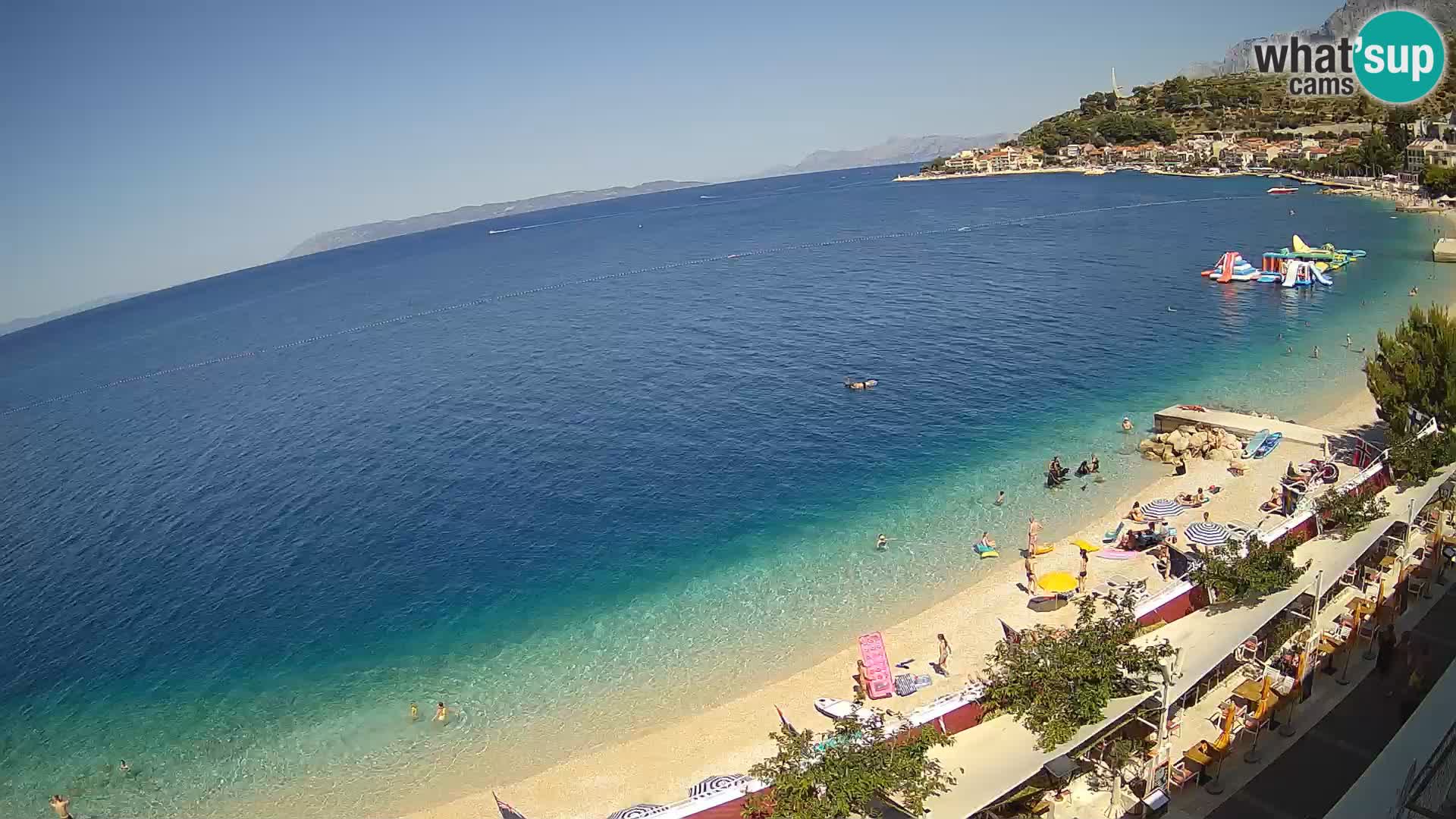 Razgled na plažo v Podgori