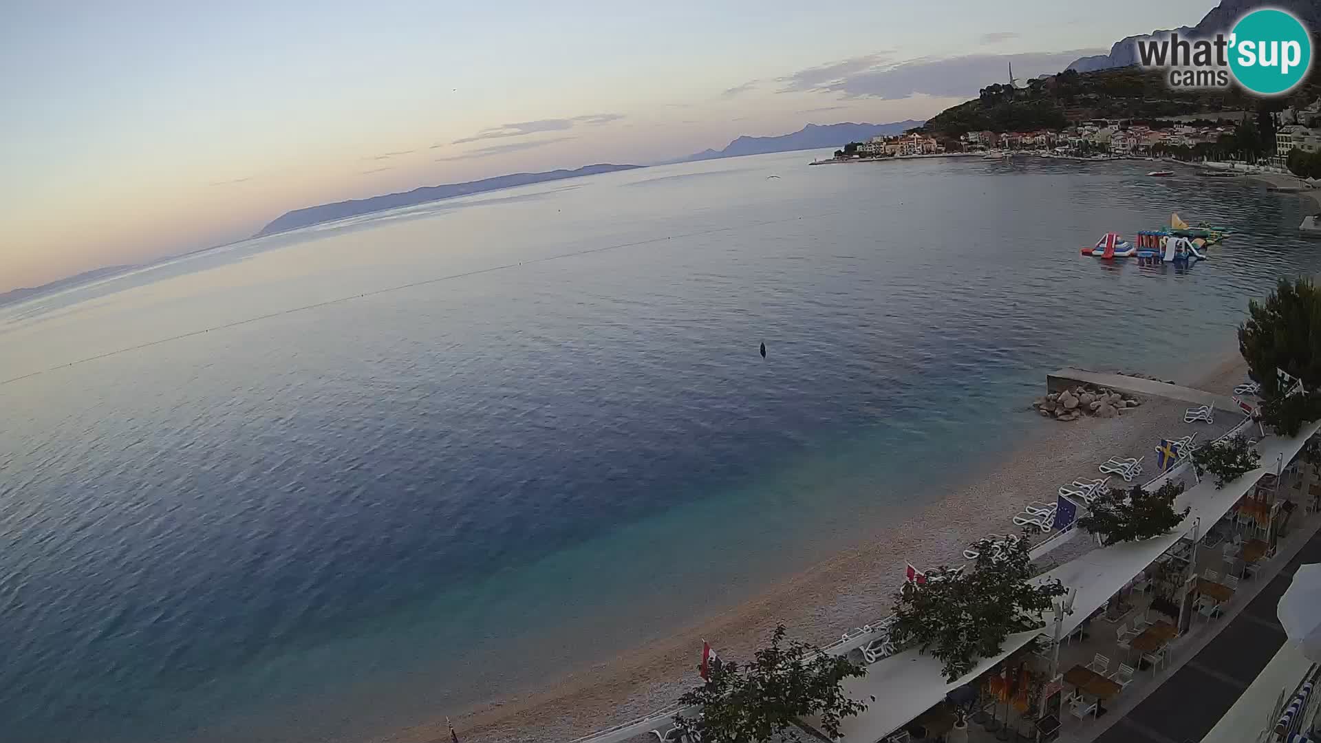 Razgled na plažo v Podgori