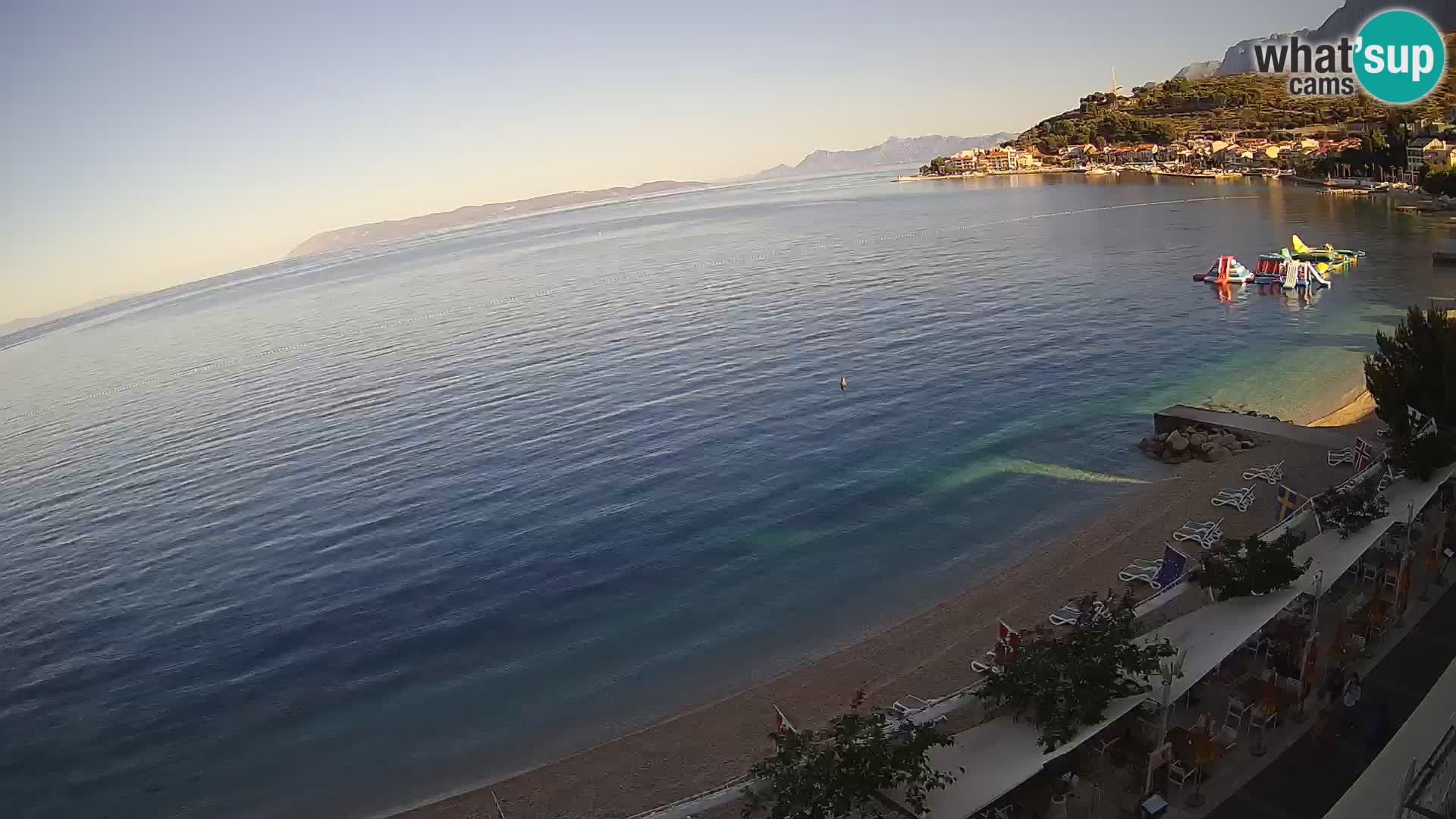 Razgled na plažo v Podgori