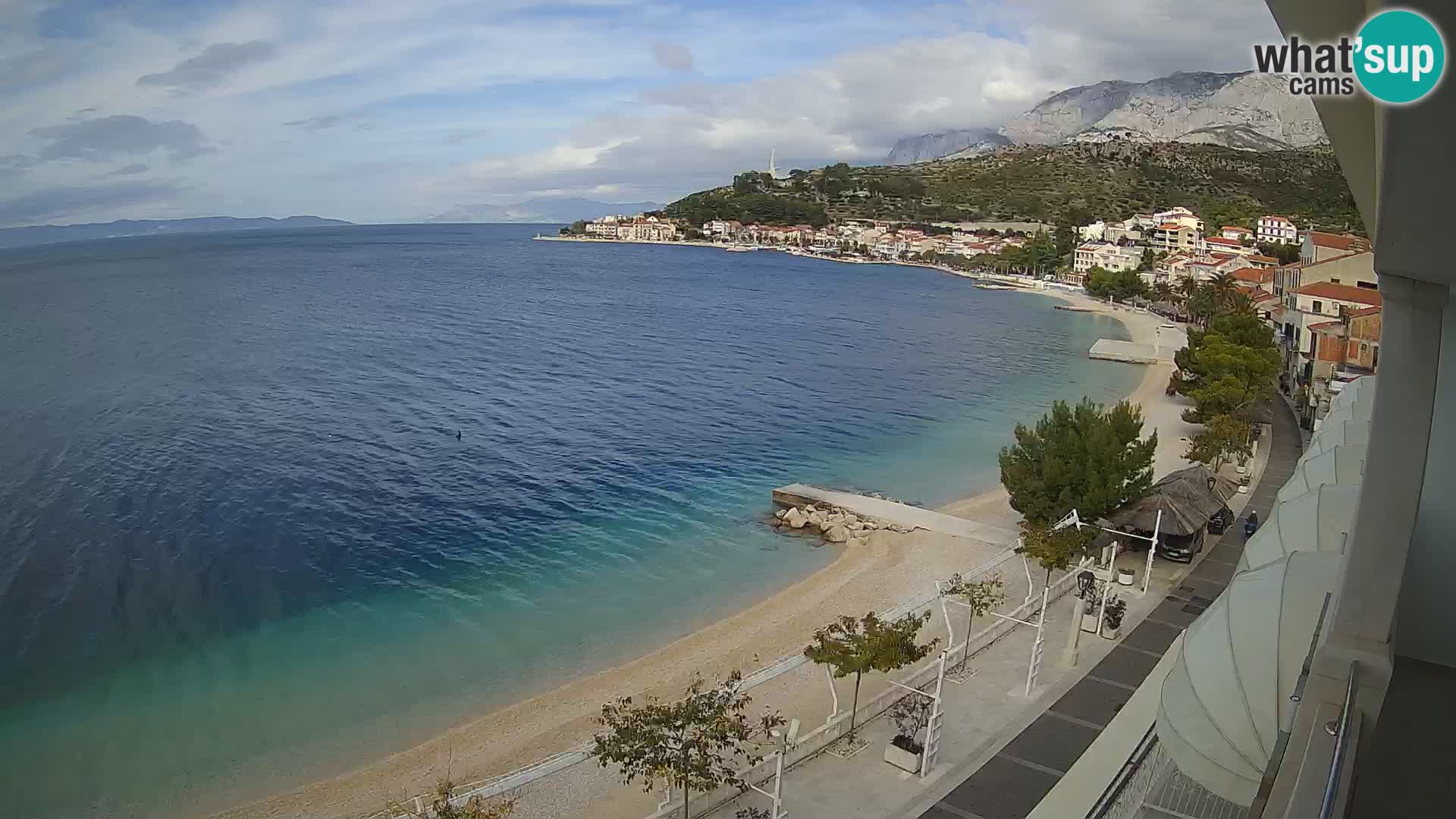 Razgled na plažo v Podgori