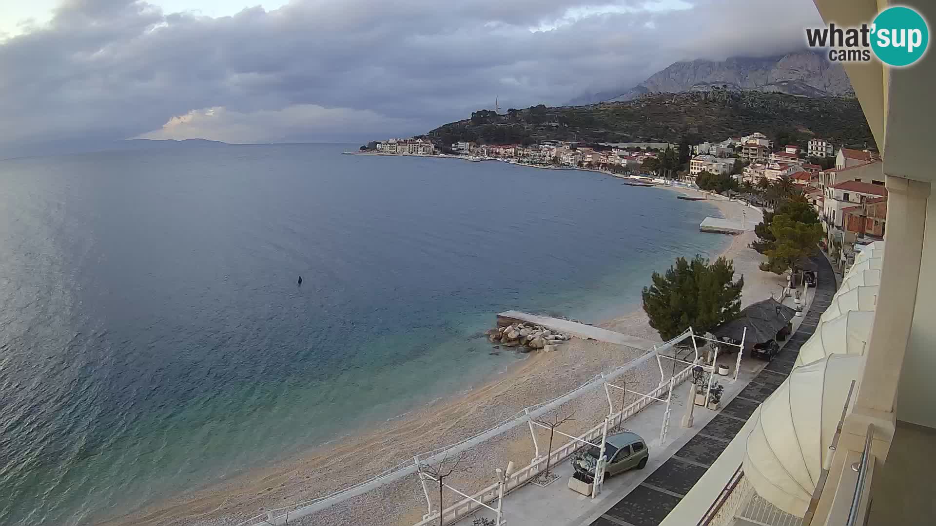 Vista de la playa in Podgora