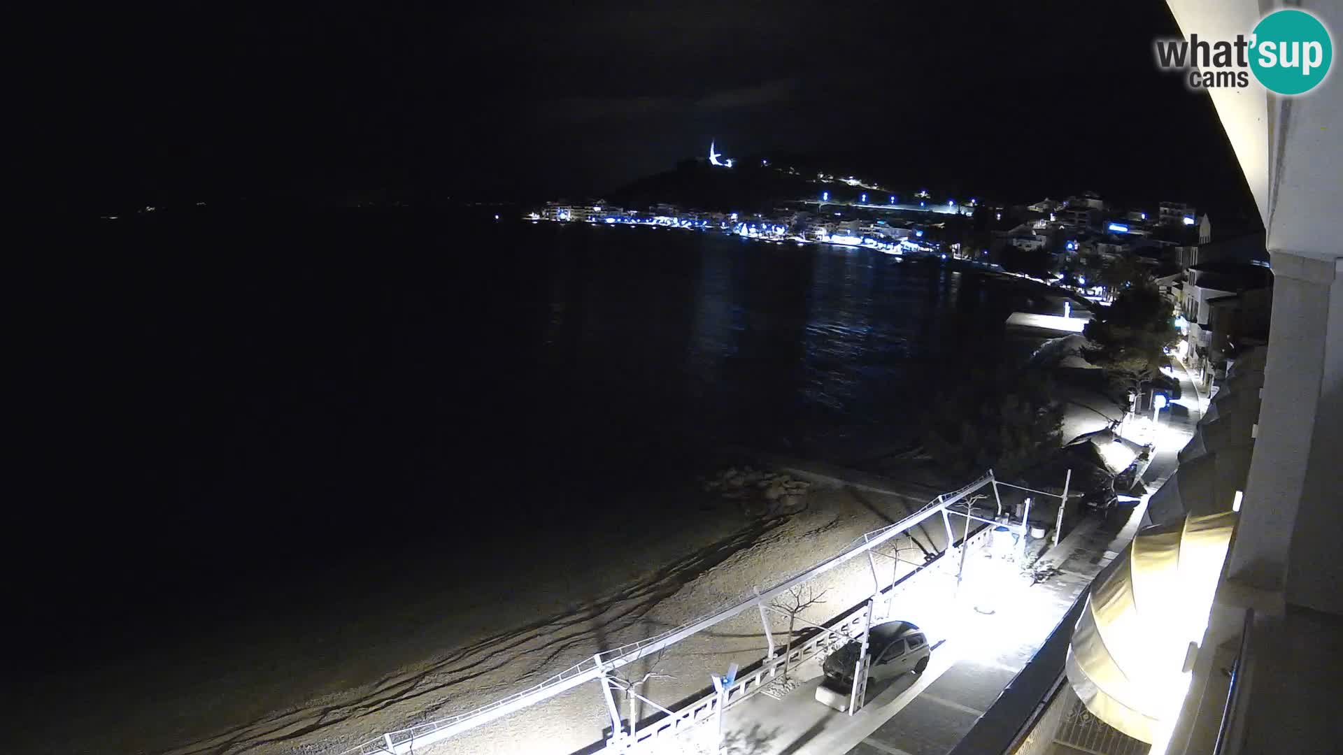 Pogled na plažu Podgori