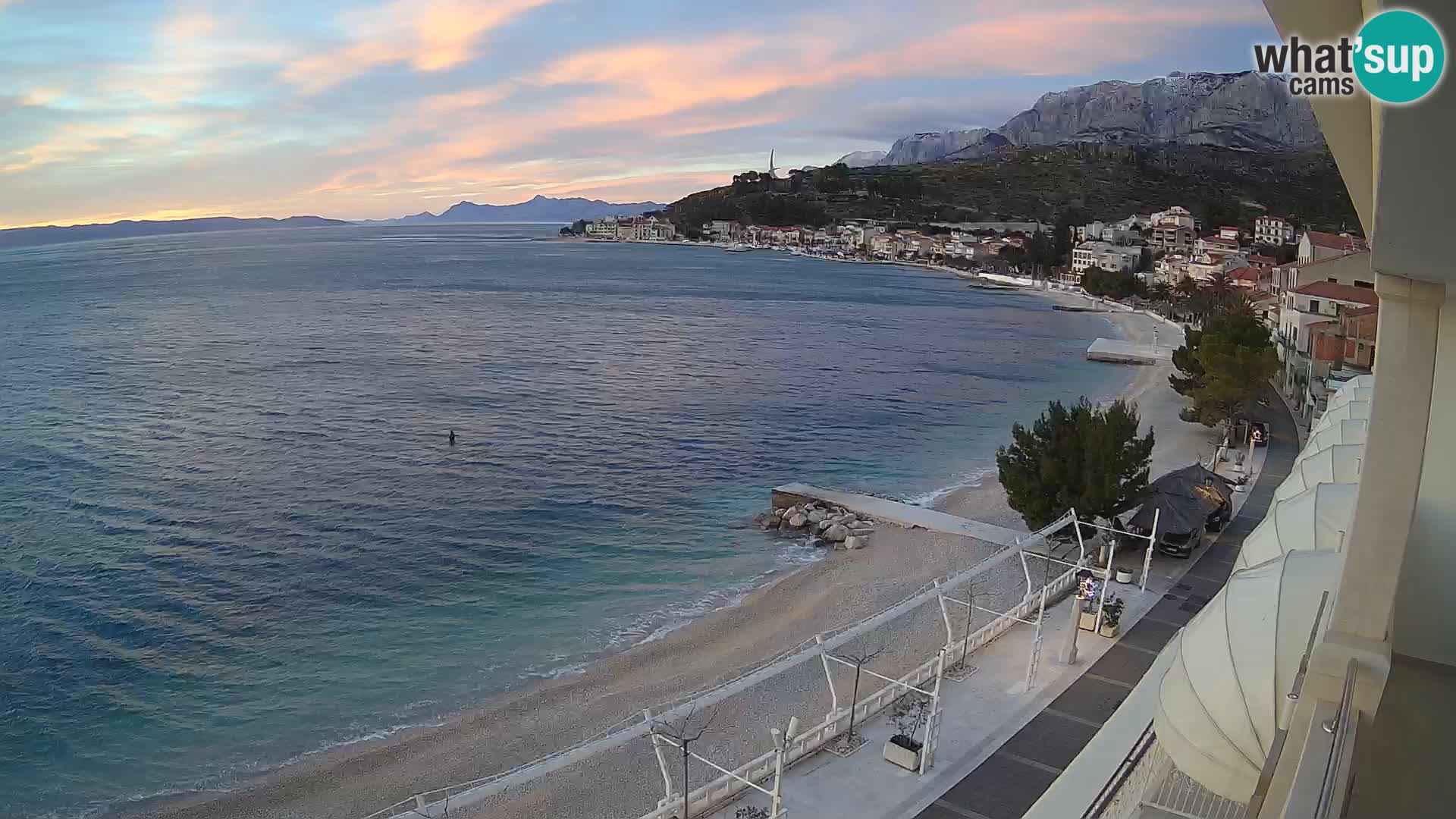 Panorama della spiaggia a Podgora