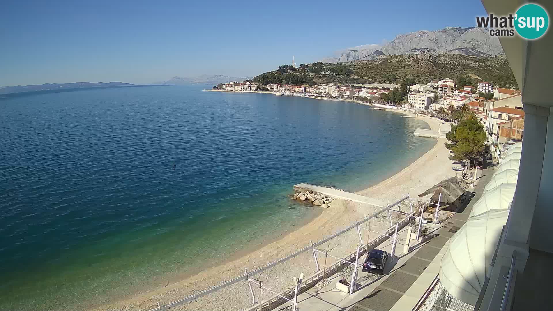 Razgled na plažo v Podgori