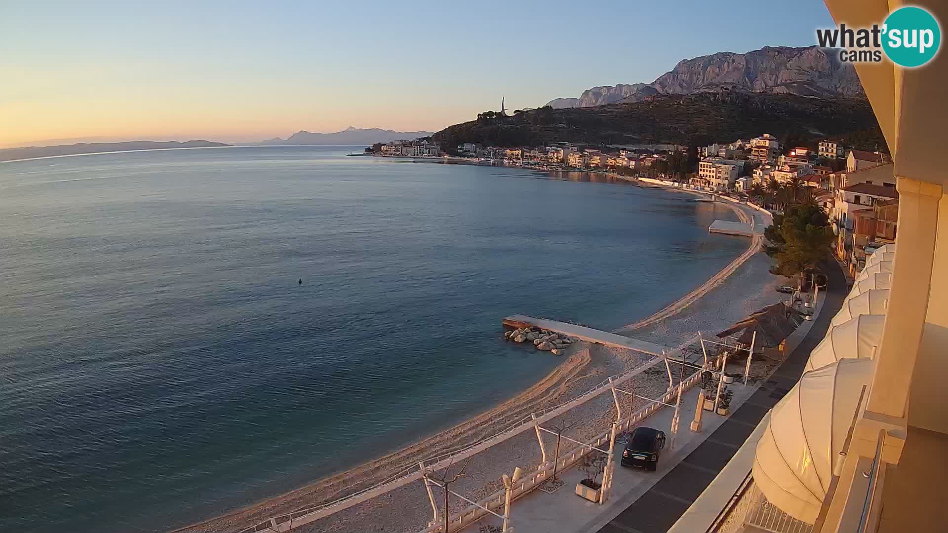 Panorama della spiaggia a Podgora