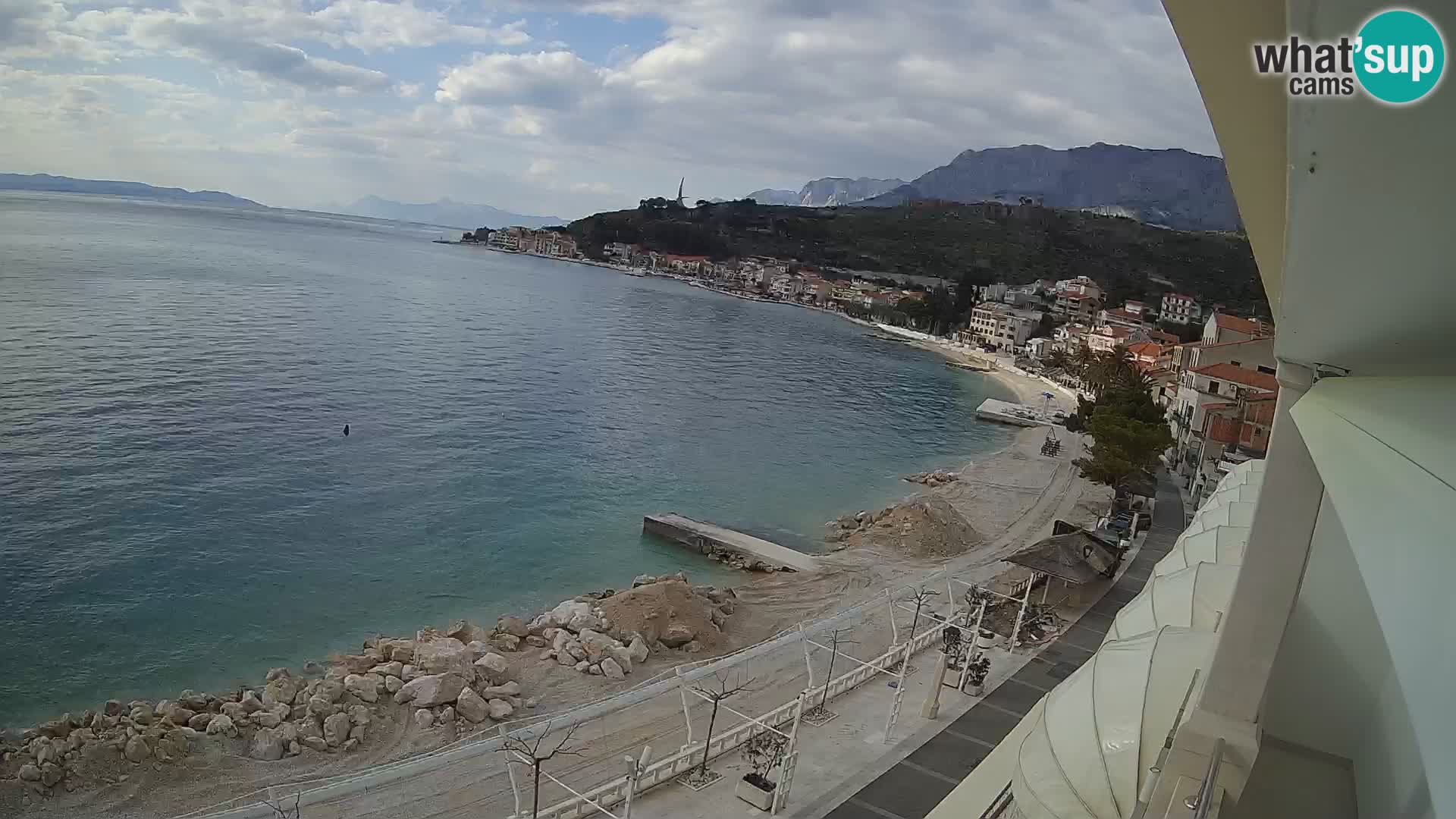 Razgled na plažo v Podgori