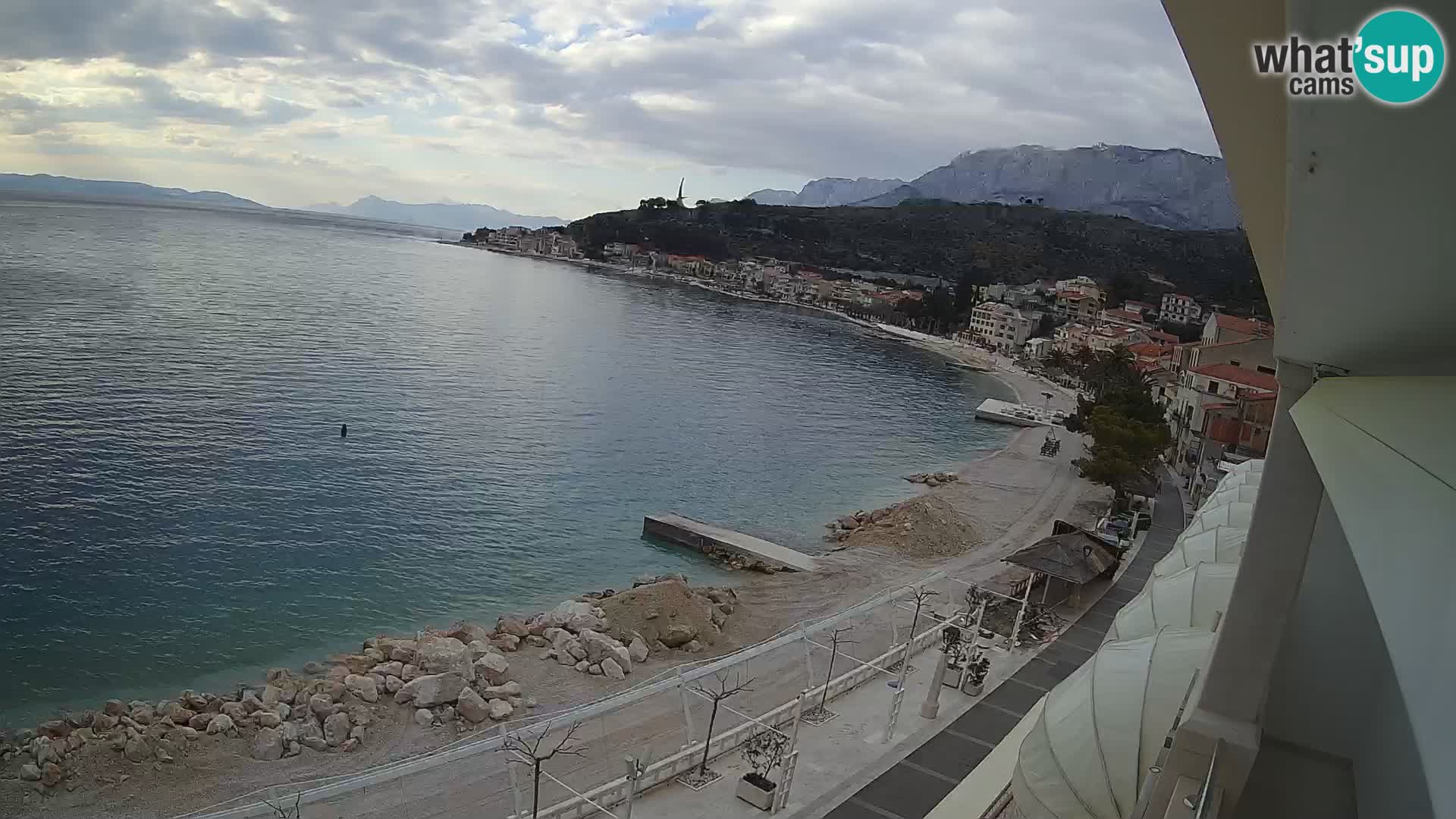 Vue de plage in Podgora