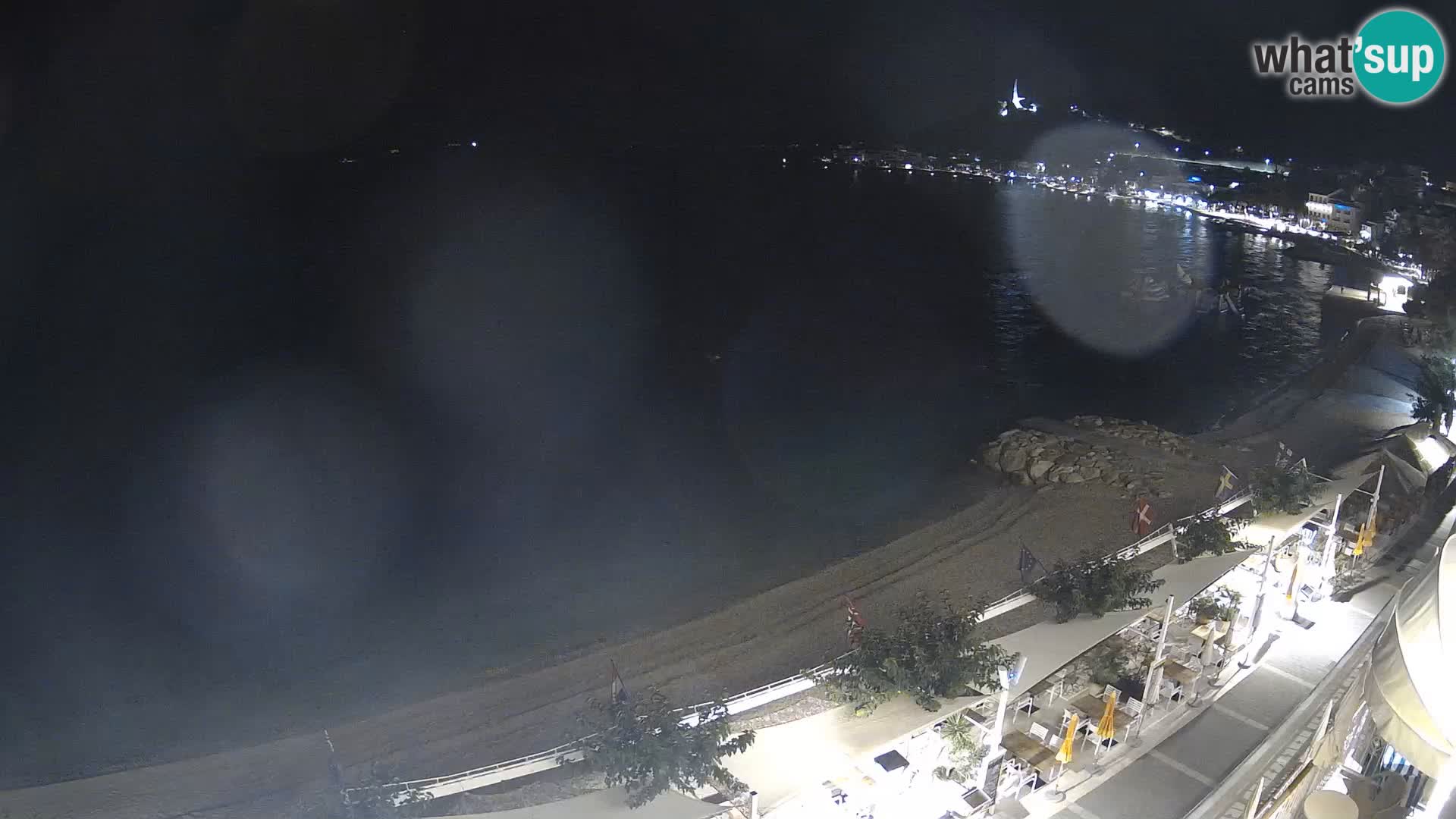 Razgled na plažo v Podgori