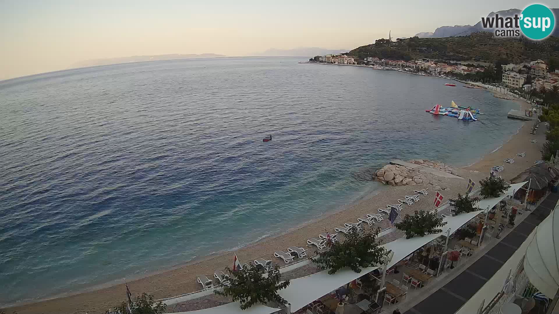 Panorama della spiaggia a Podgora