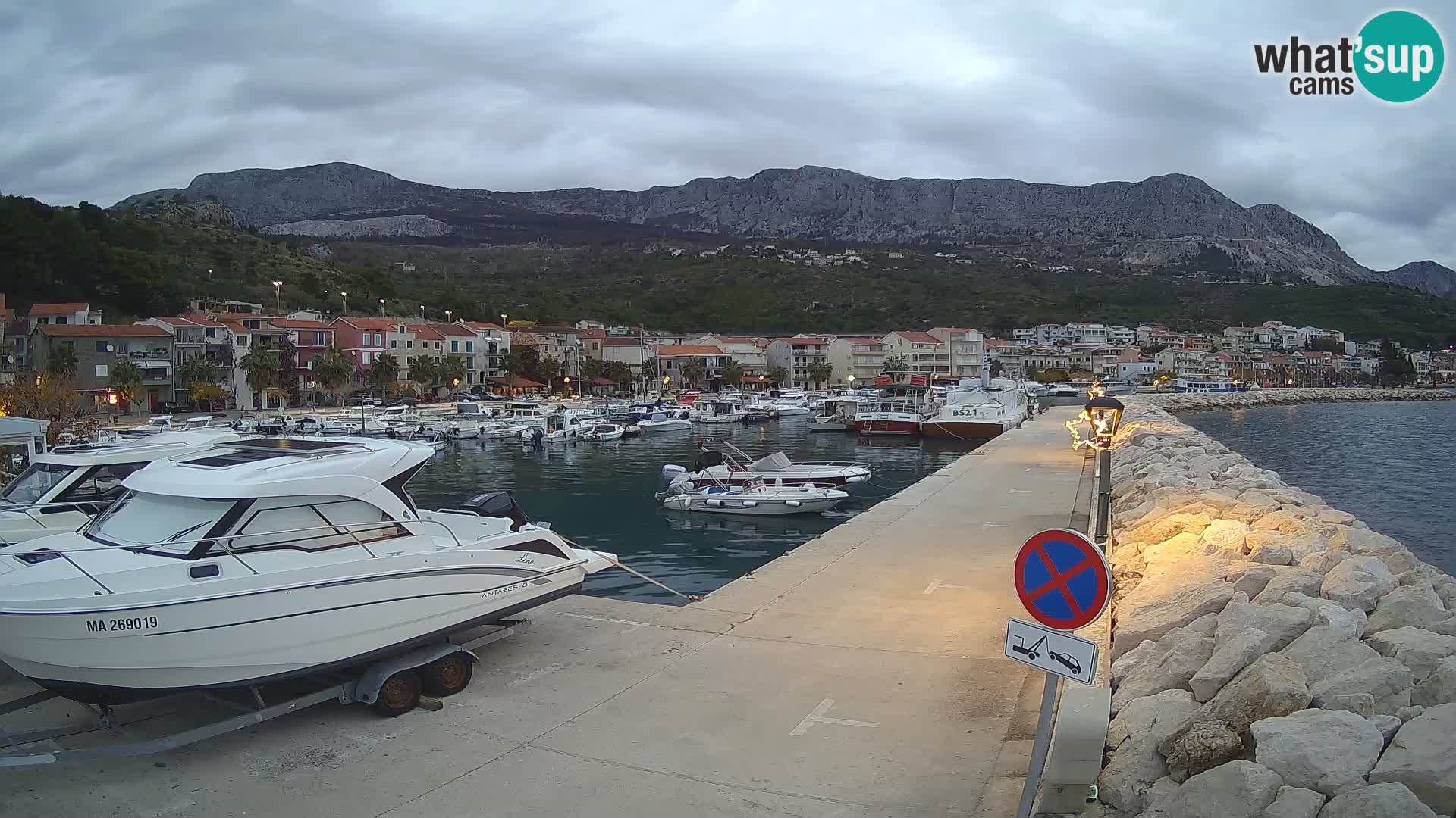 Cámara web de PODGORA Marina – Asombroso Dalmacia