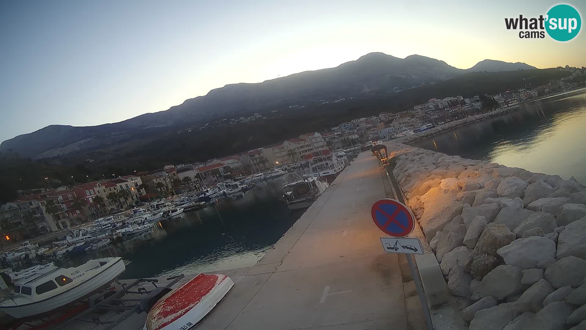 Cámara web de PODGORA Marina – Asombroso Dalmacia