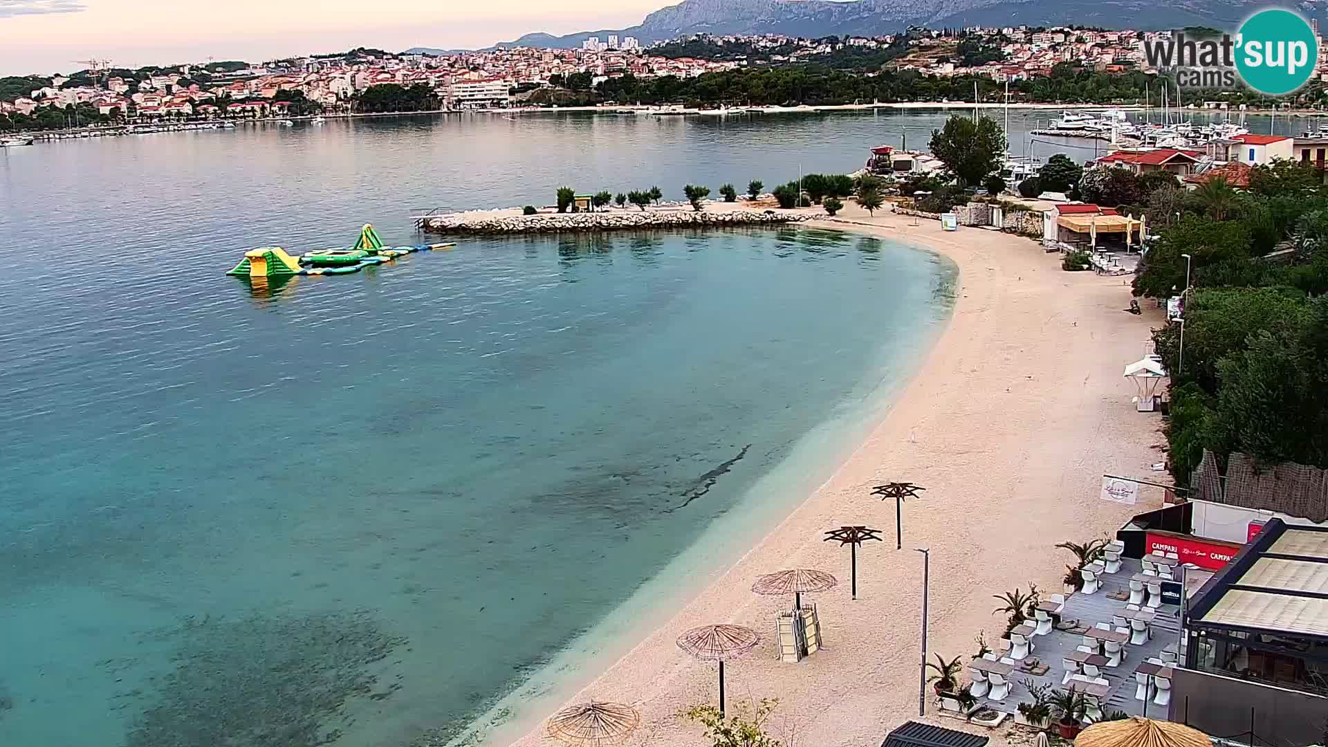 Spletna kamera Plaža Podstrana – Pogled v živo