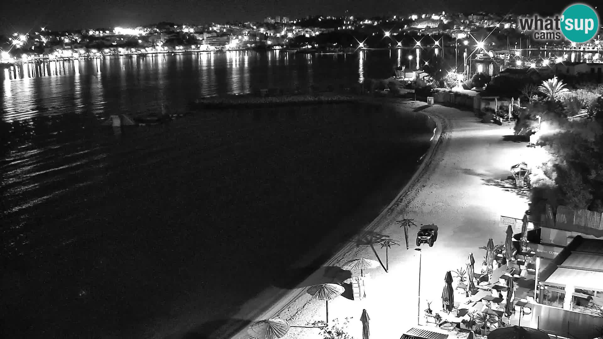 Spletna kamera Plaža Podstrana – Pogled v živo