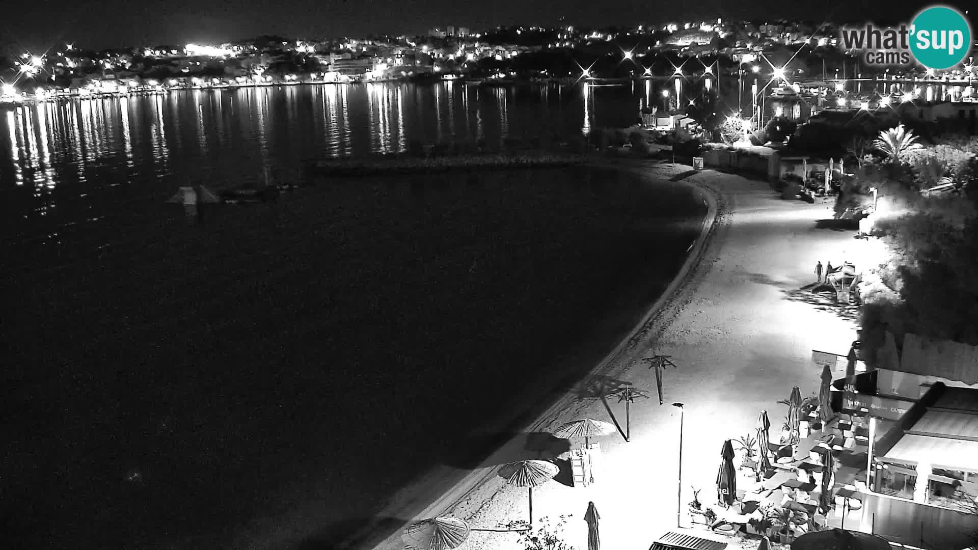 Spletna kamera Plaža Podstrana – Pogled v živo