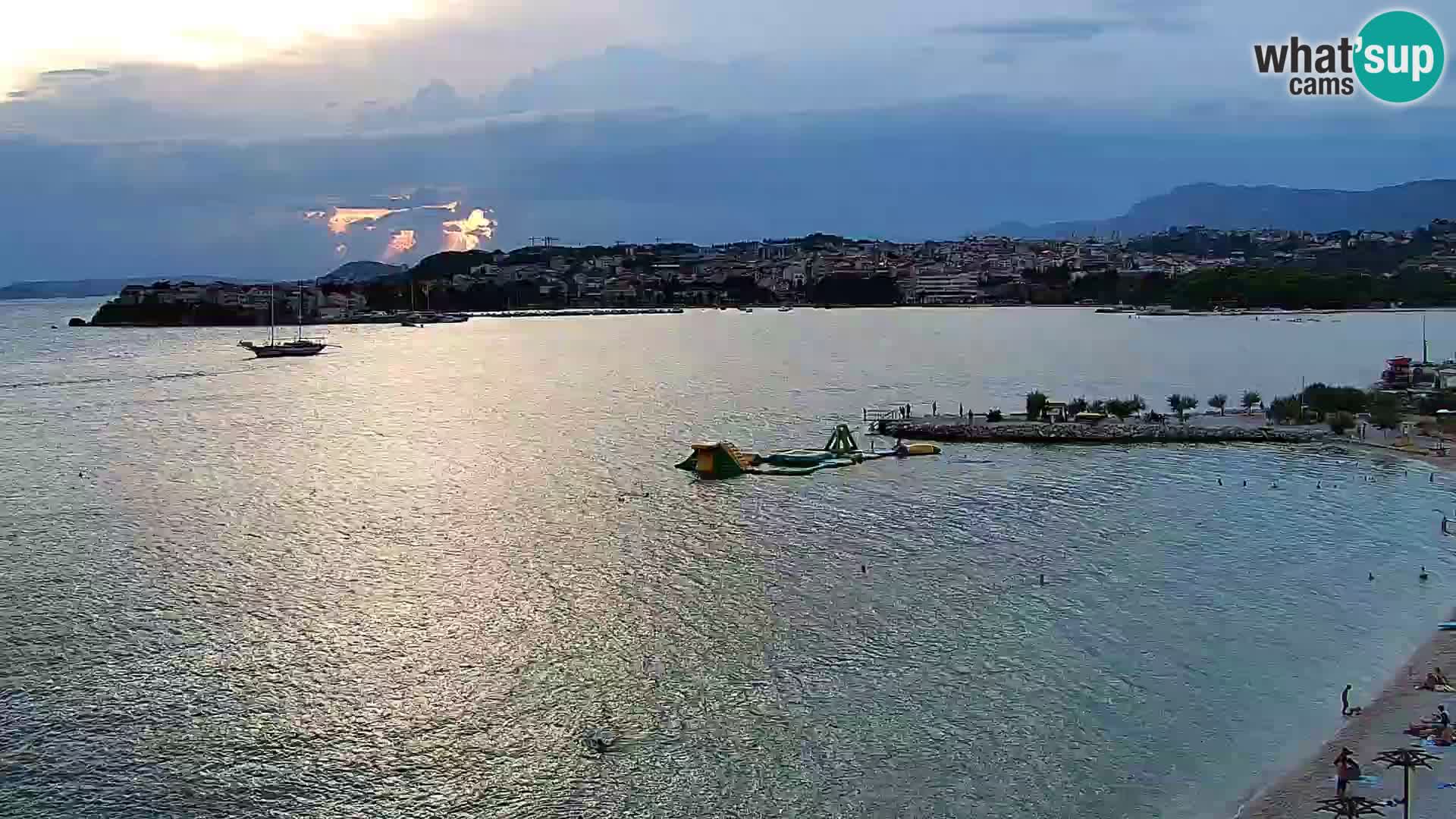 Spletna kamera Plaža Podstrana – Pogled v živo