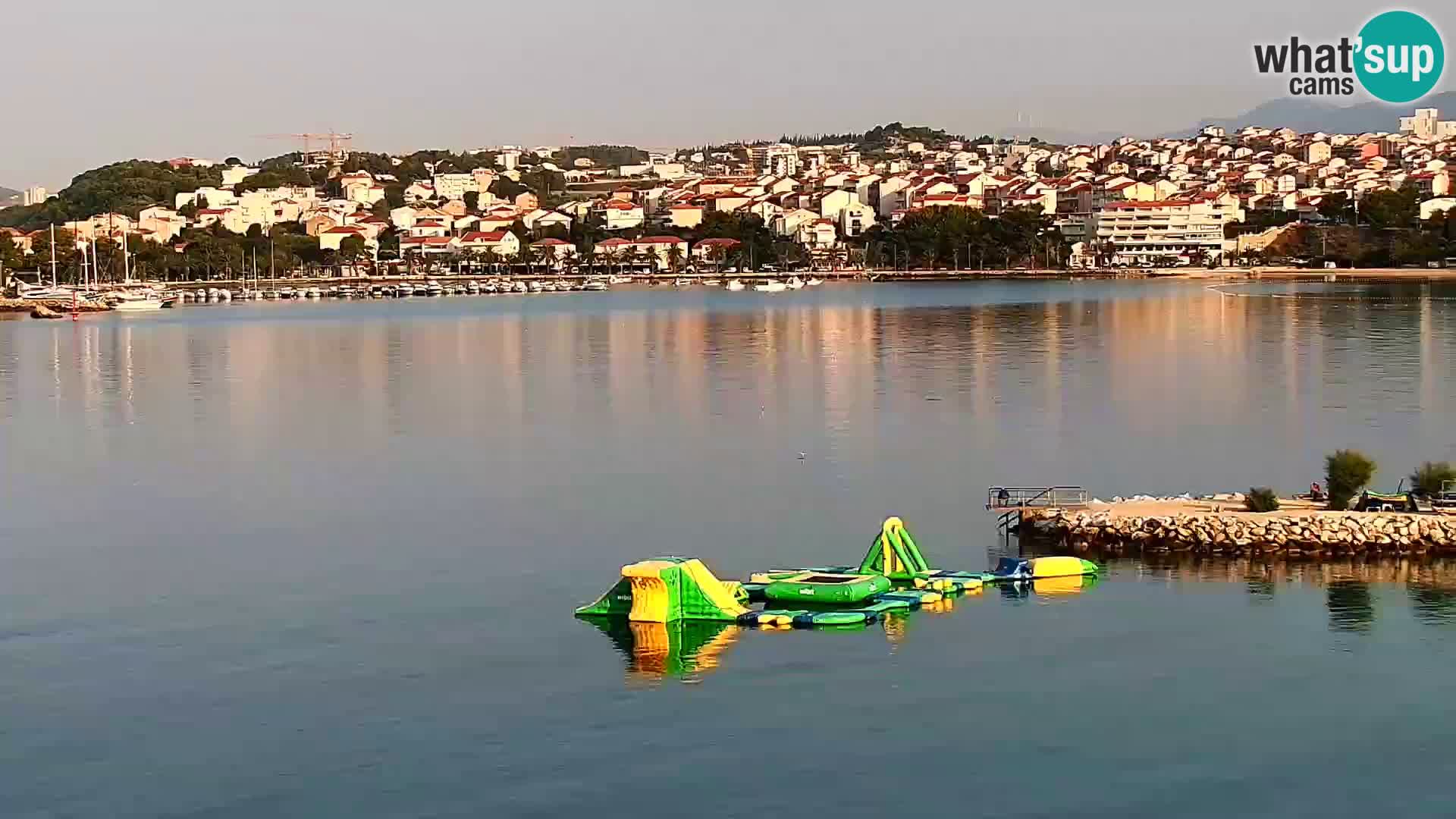 Spletna kamera Plaža Podstrana – Pogled v živo