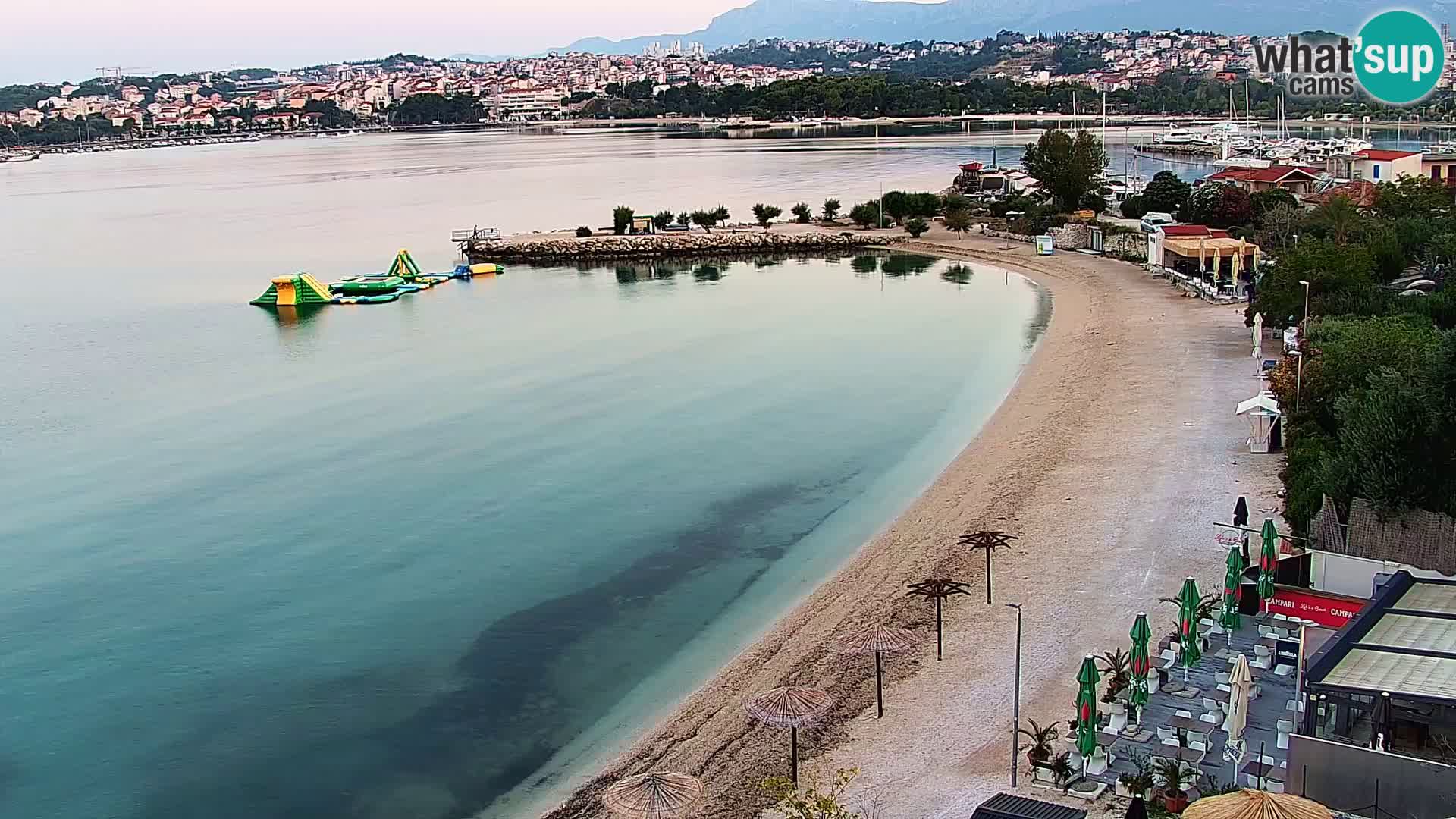 Spletna kamera Plaža Podstrana – Pogled v živo