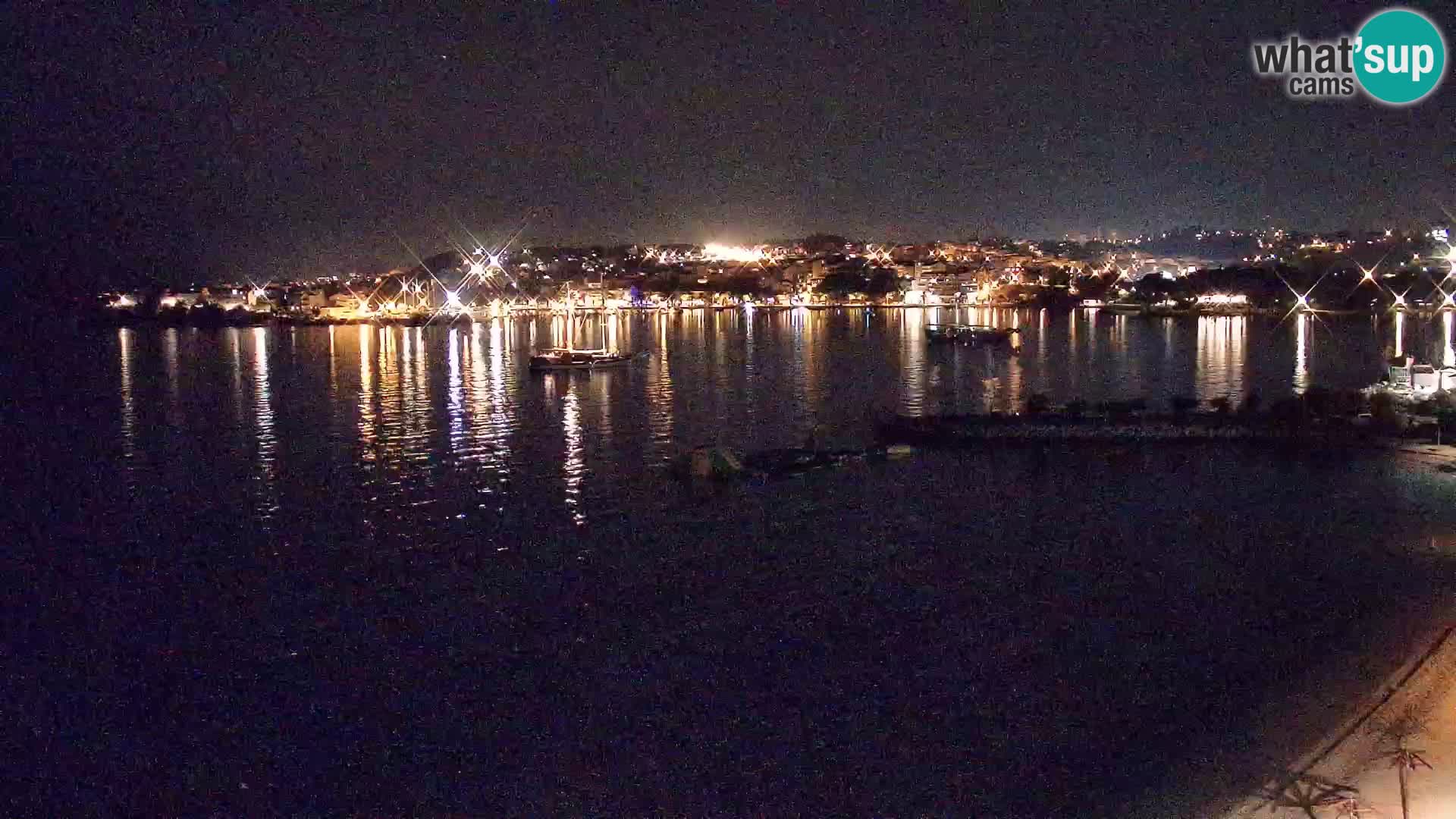 Spletna kamera Plaža Podstrana – Pogled v živo