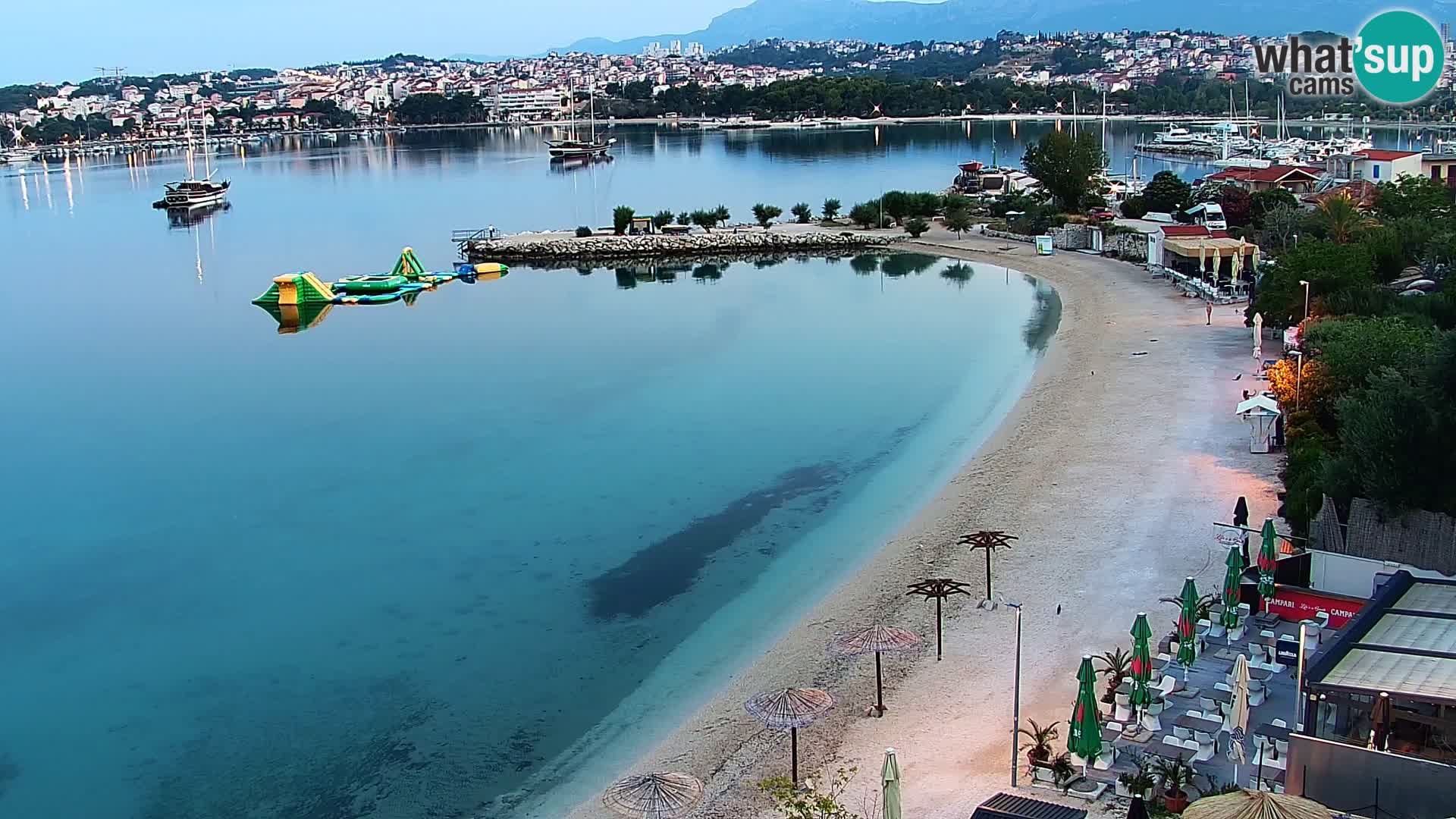 Spletna kamera Plaža Podstrana – Pogled v živo