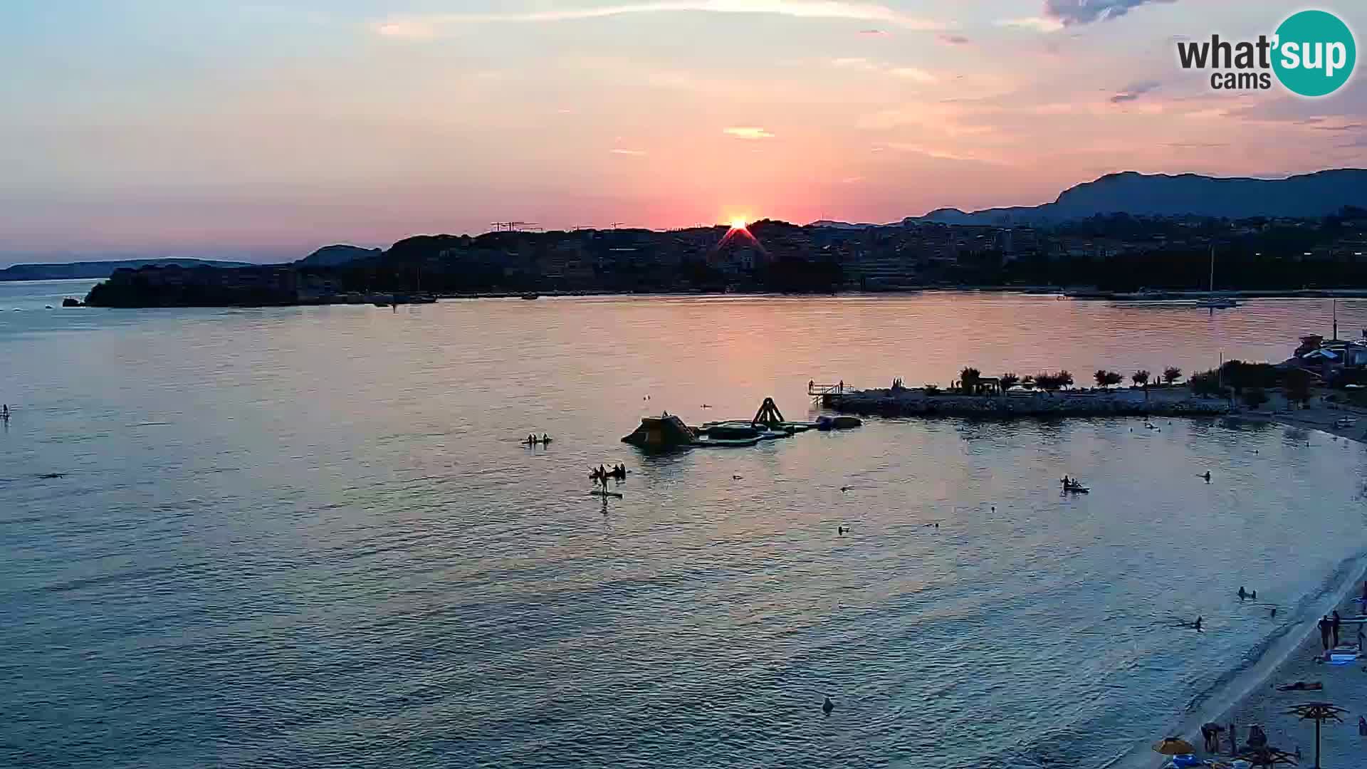 Spletna kamera Plaža Podstrana – Pogled v živo