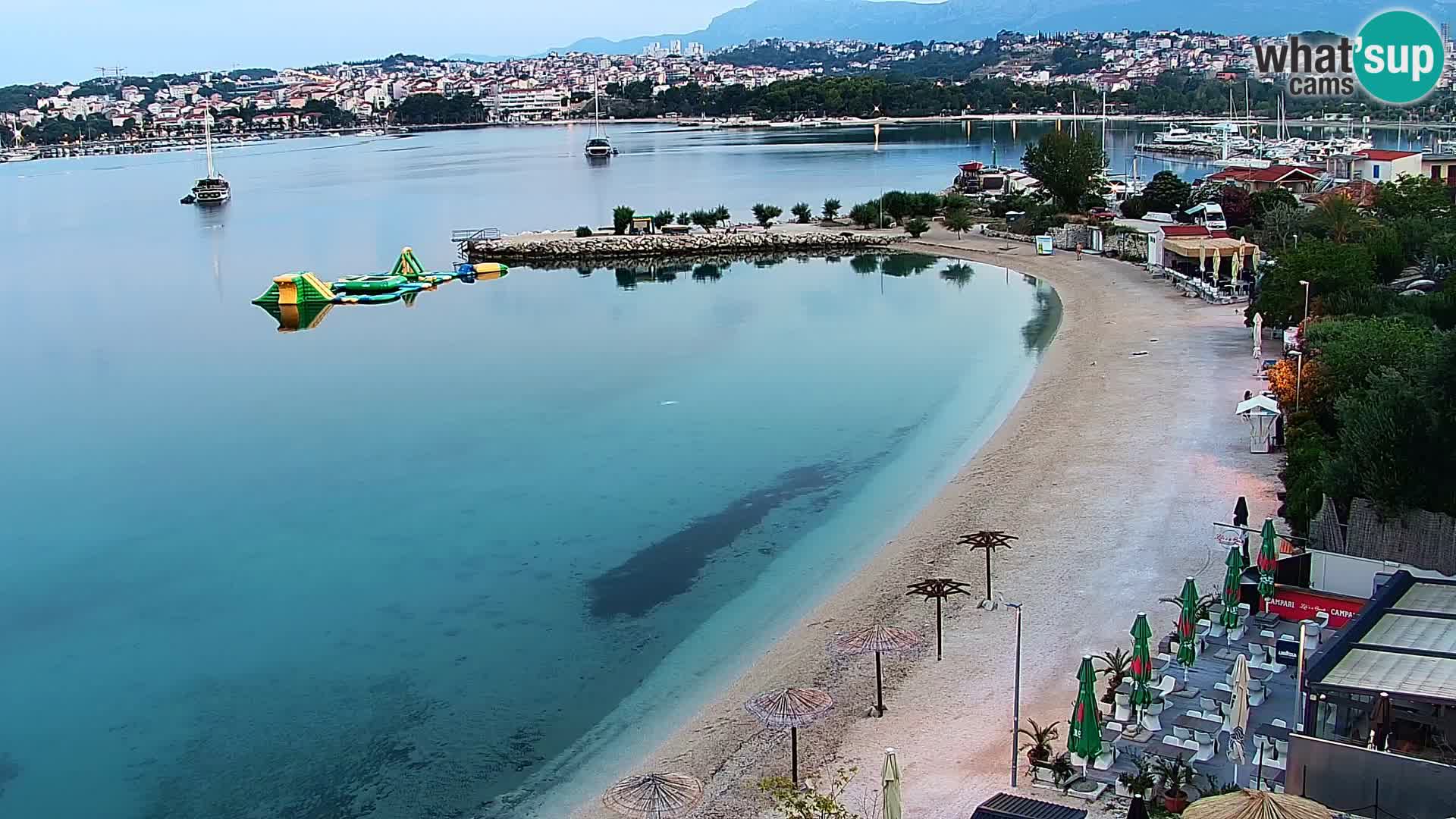 Spletna kamera Plaža Podstrana – Pogled v živo