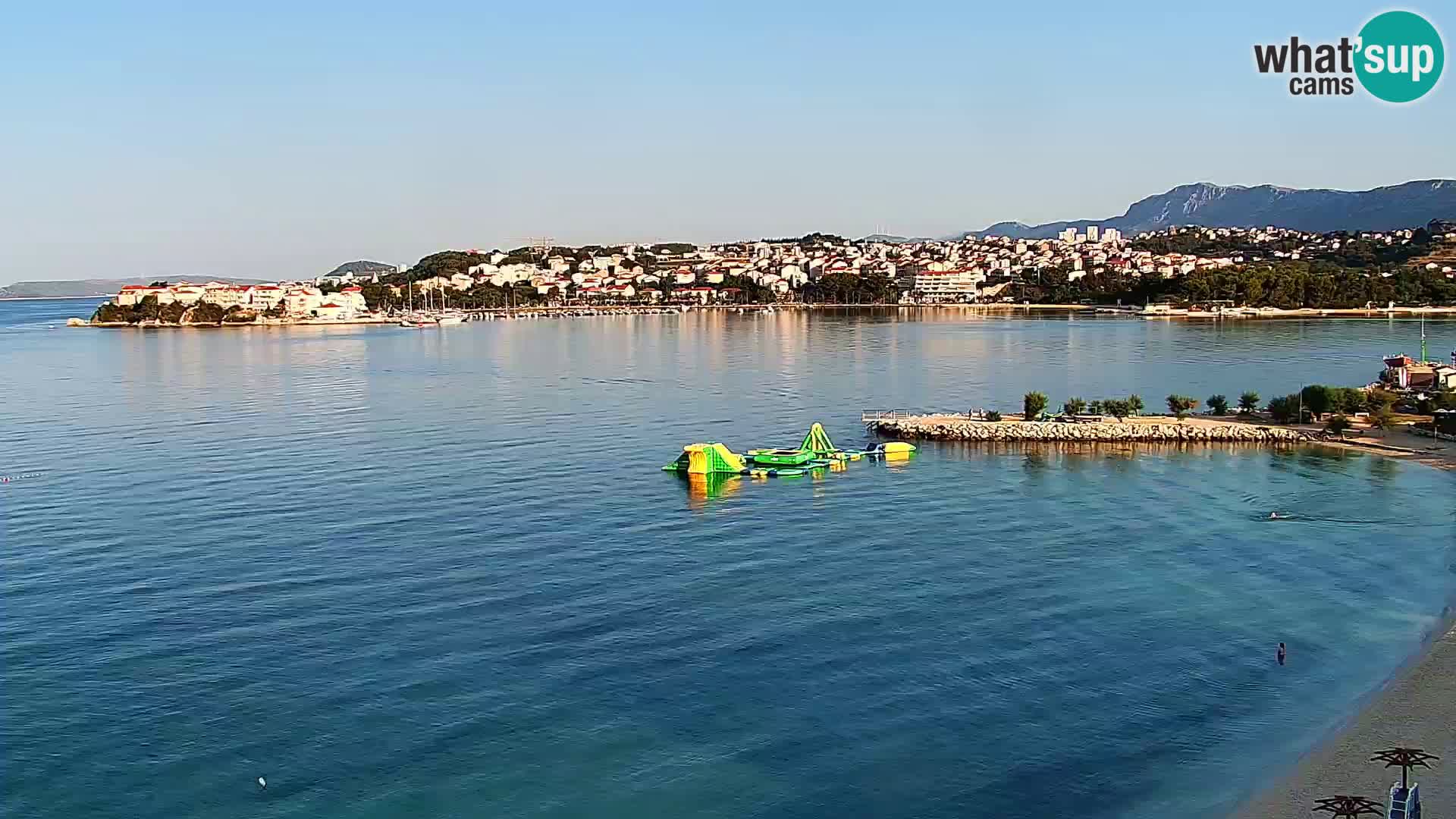 Spletna kamera Plaža Podstrana – Pogled v živo