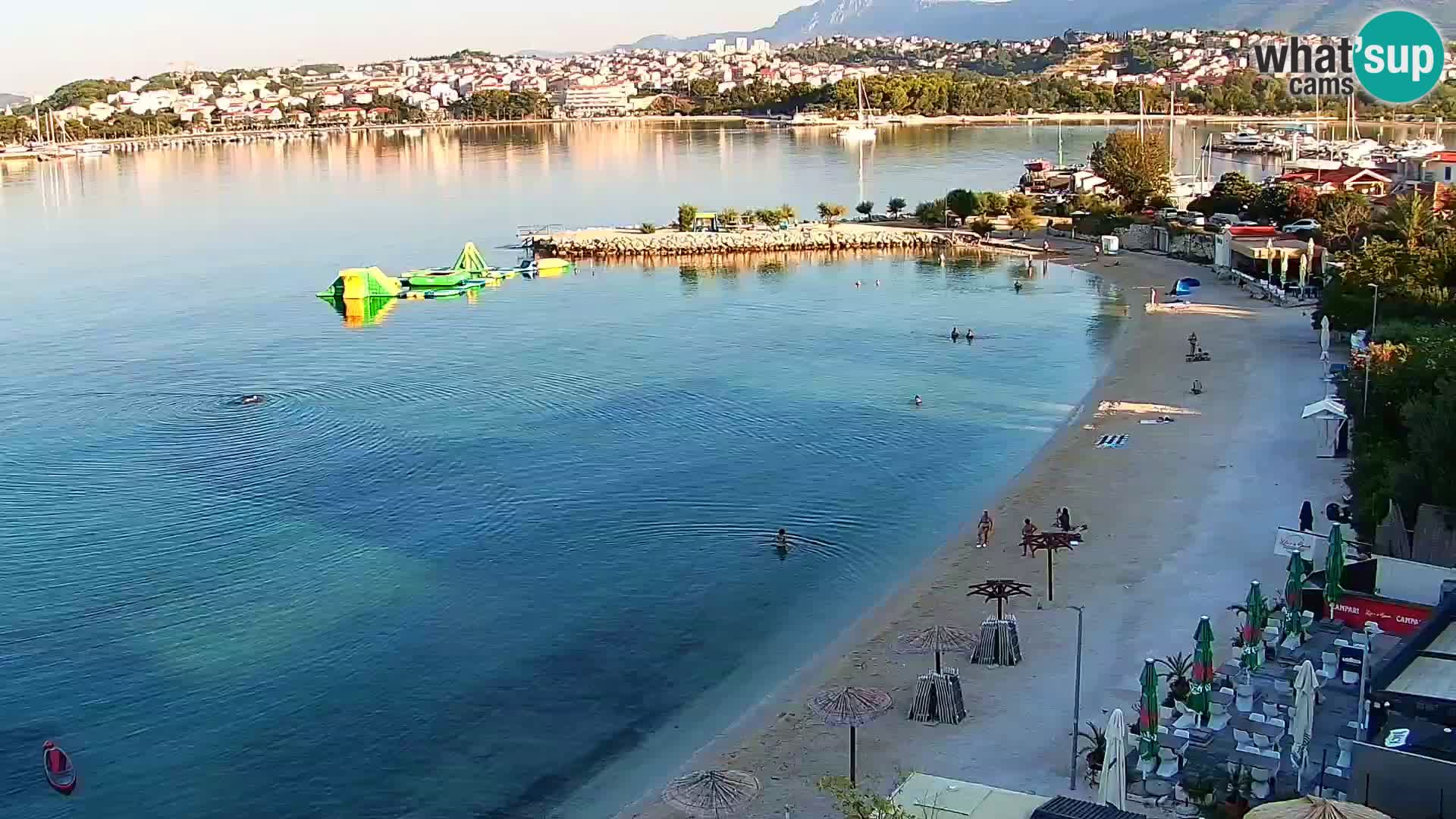 Spletna kamera Plaža Podstrana – Pogled v živo