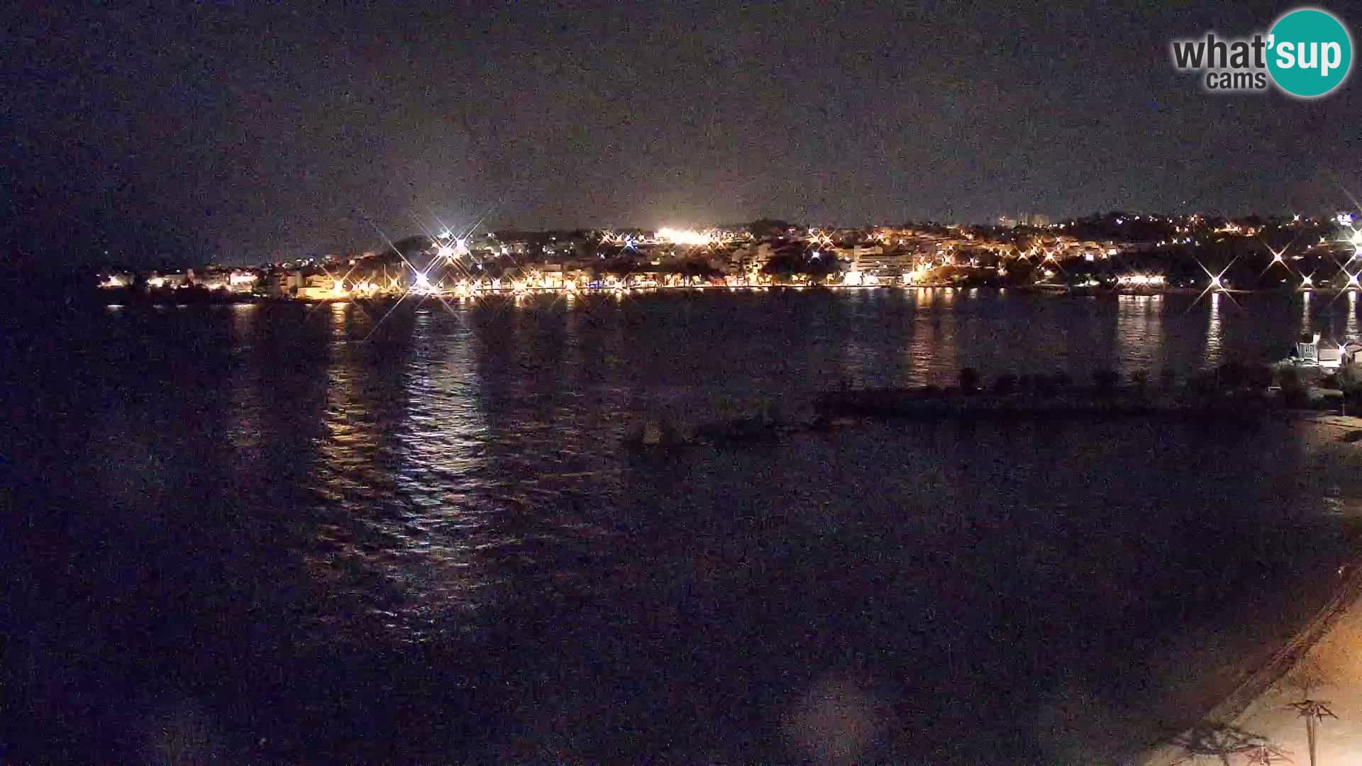 Spletna kamera Plaža Podstrana – Pogled v živo