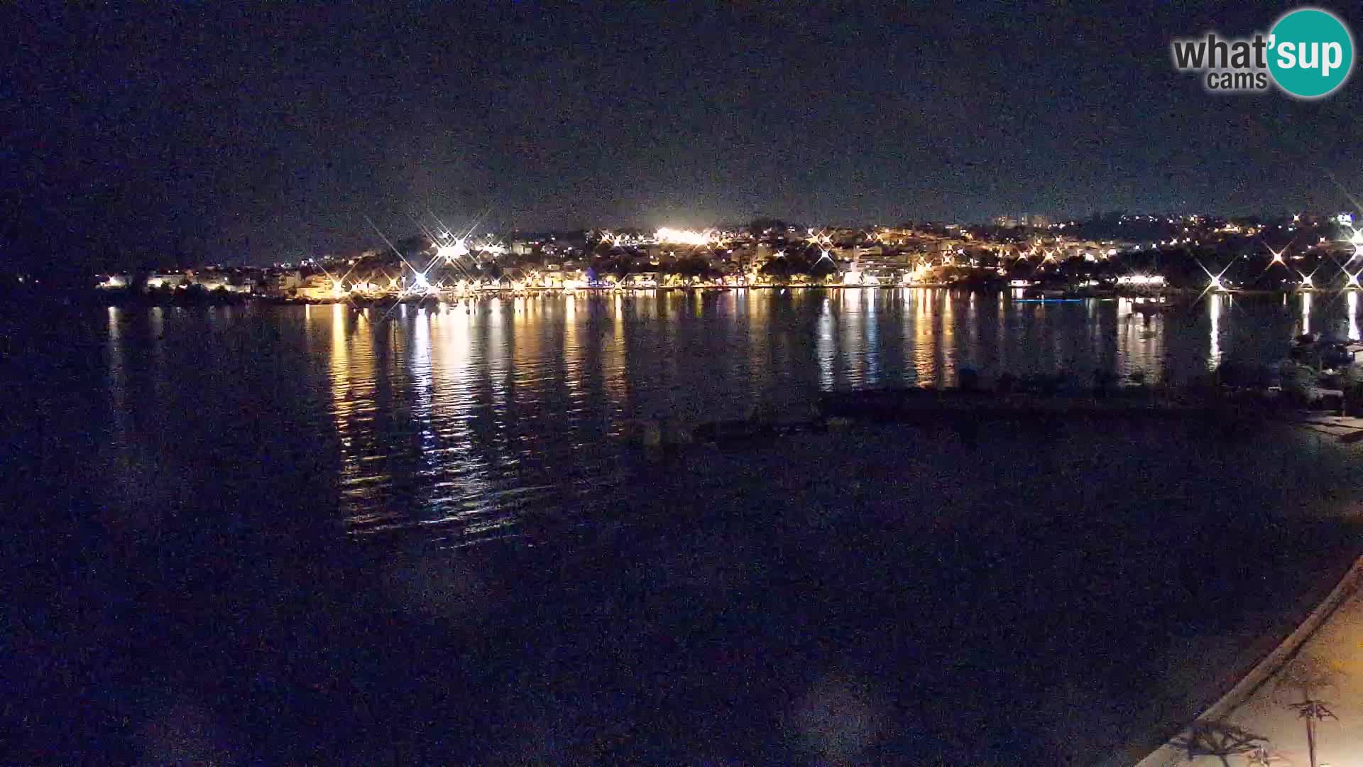 Spletna kamera Plaža Podstrana – Pogled v živo