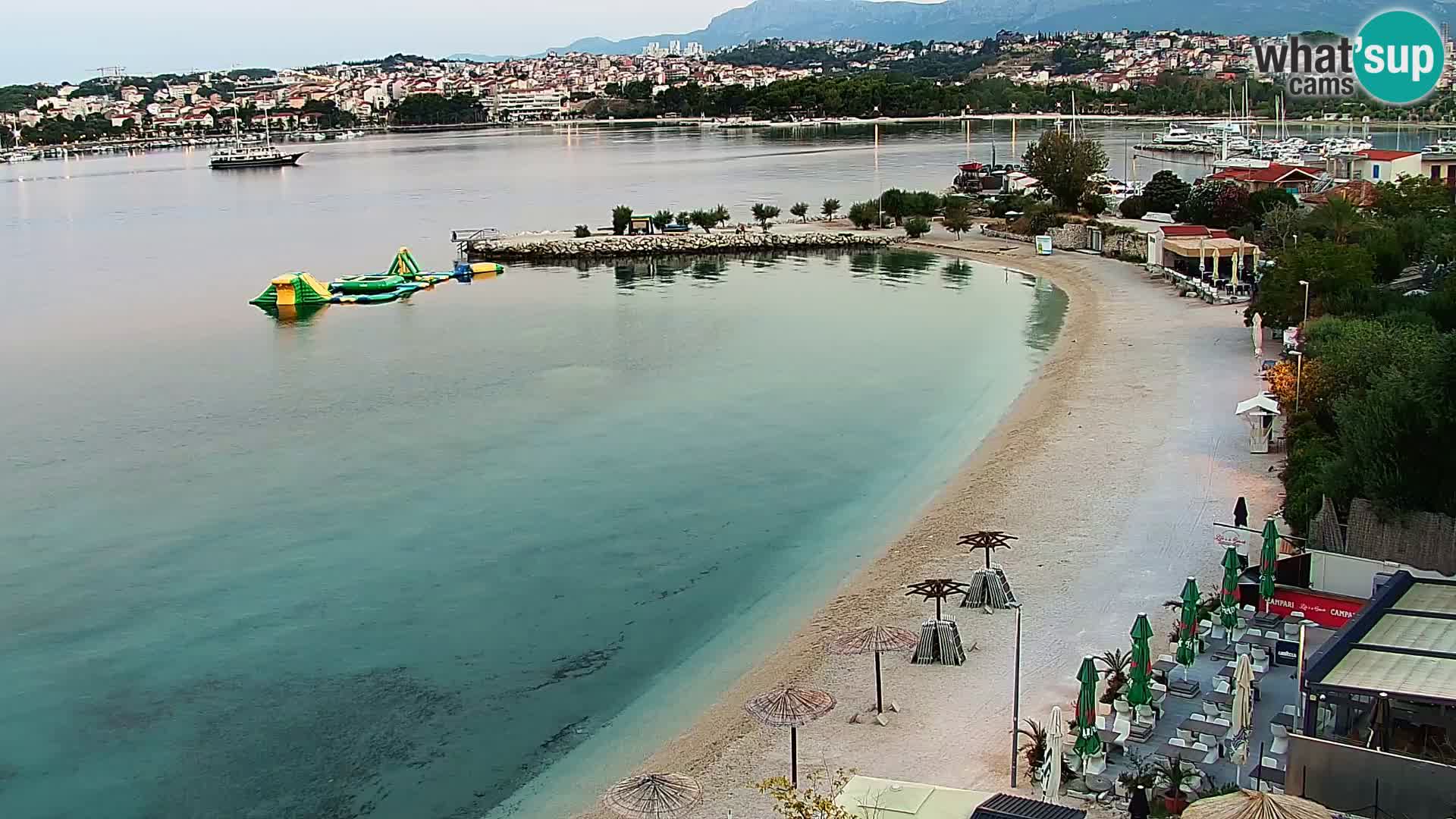Spletna kamera Plaža Podstrana – Pogled v živo
