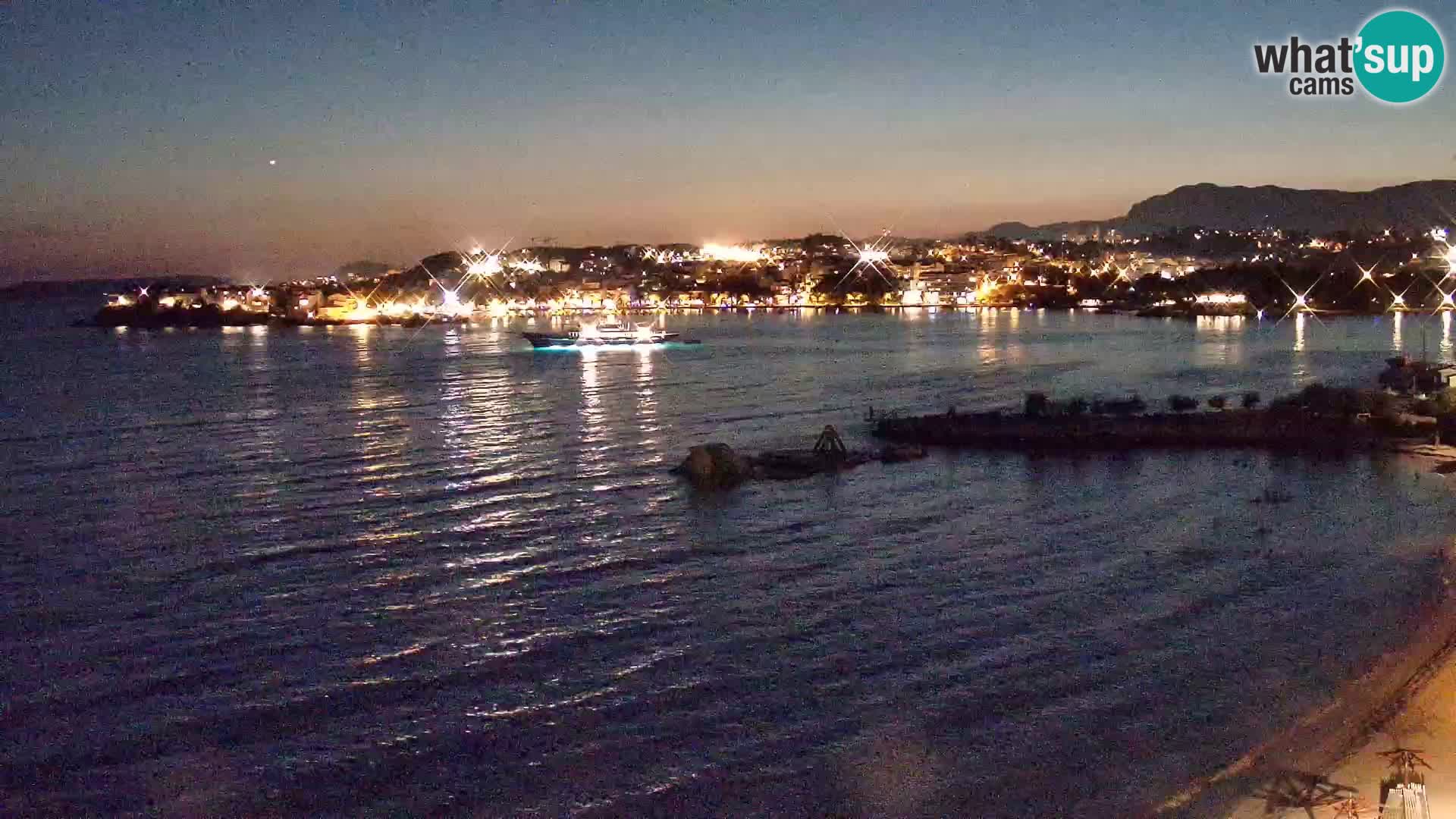 Spletna kamera Plaža Podstrana – Pogled v živo