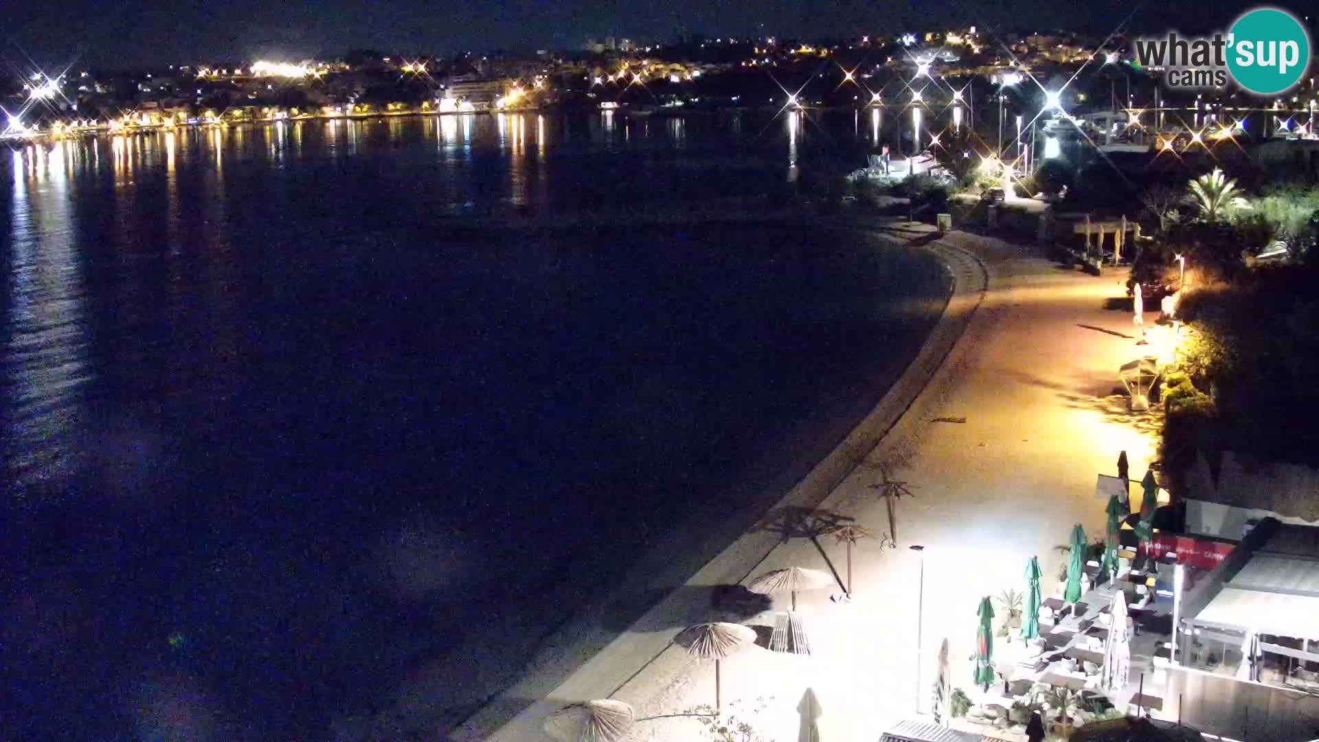 Spletna kamera Plaža Podstrana – Pogled v živo
