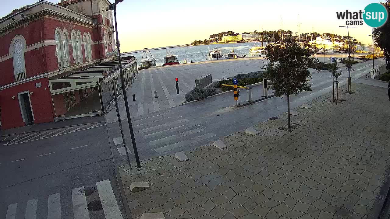 Spletna kamera Poreč – Grand Hotel Palazzo