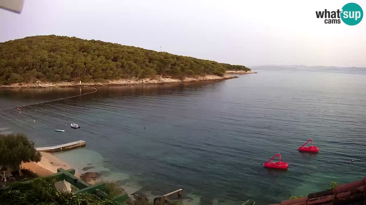 Postira – Prja bay