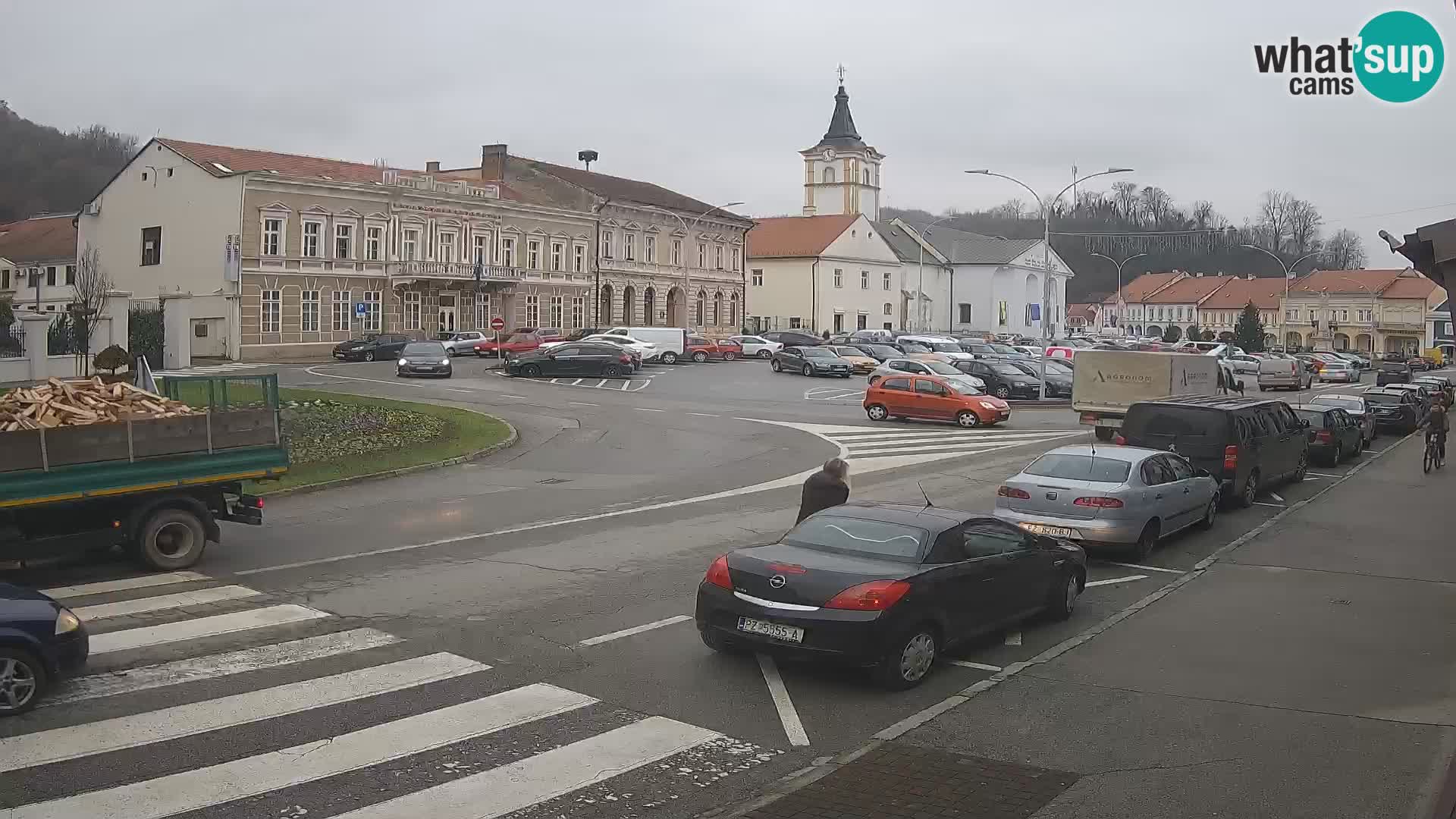 Webcam Live Požega – Piazza Svetog Trojstva