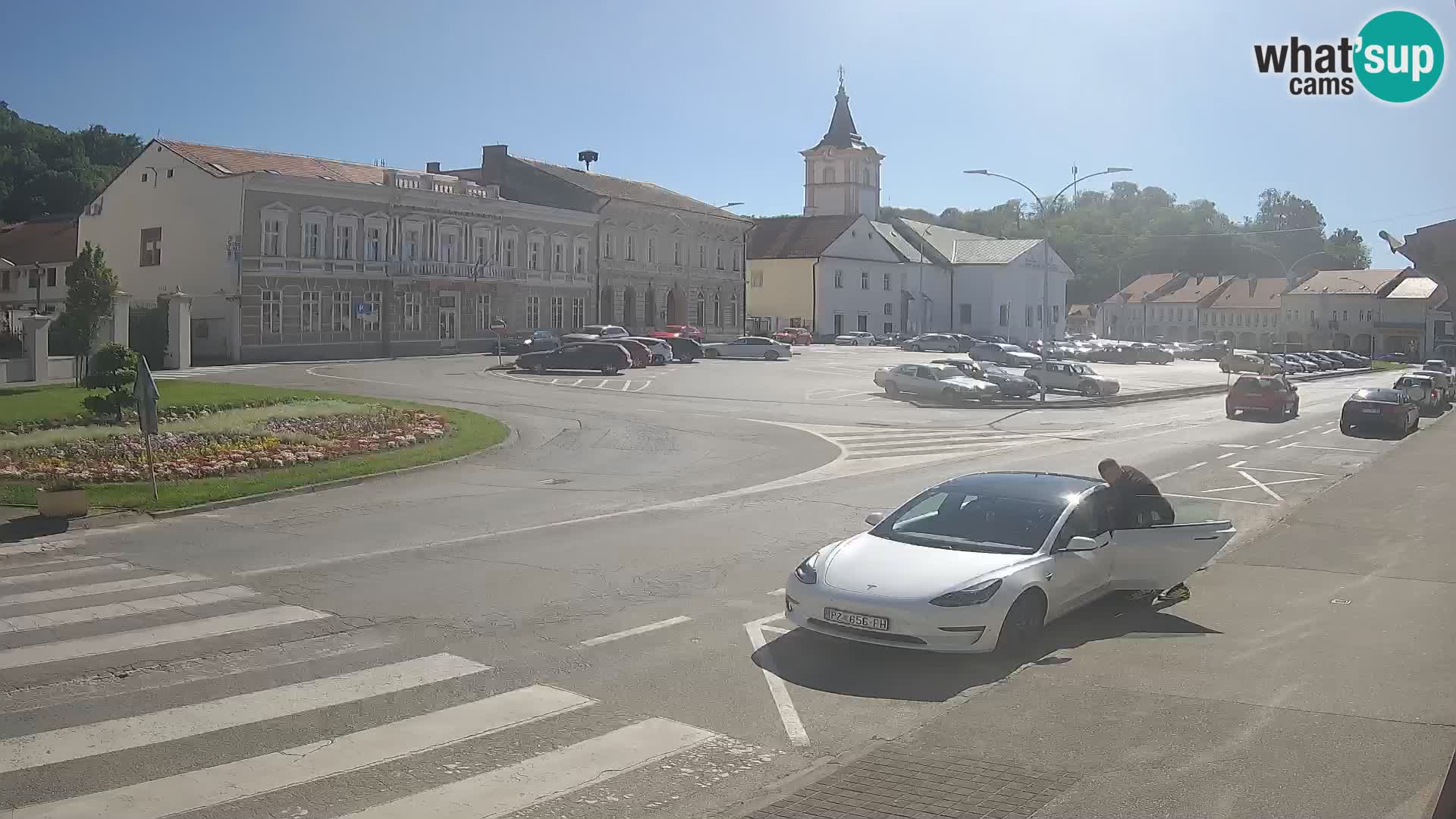 Web kamera Požega – Trg Svetog Trojstva