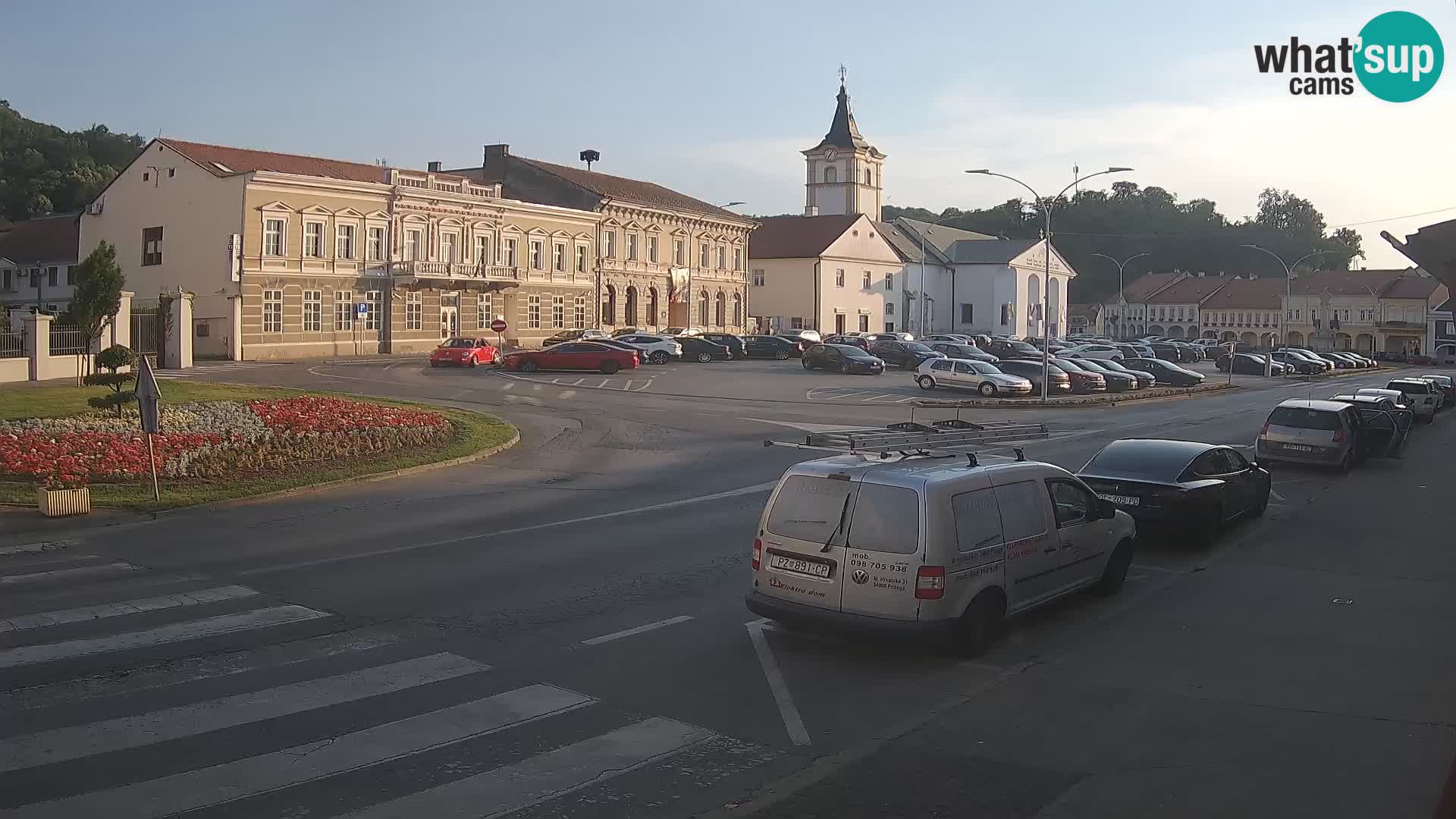 Spletna kamera Požega – Trg Svetog Trojstva