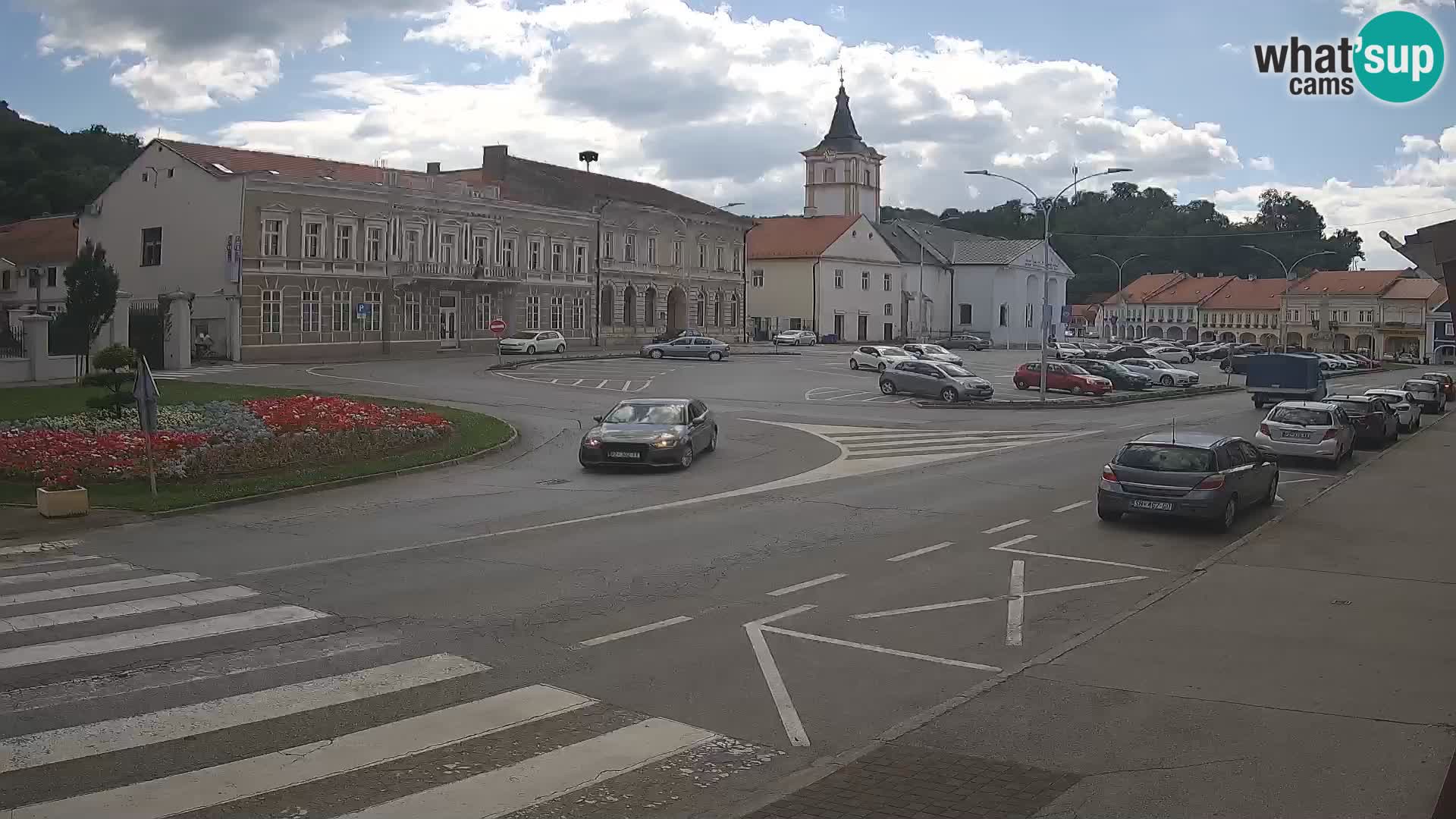 Spletna kamera Požega – Trg Svetog Trojstva