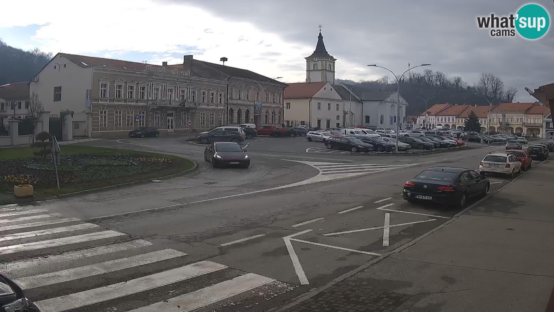 Spletna kamera Požega – Trg Svetog Trojstva