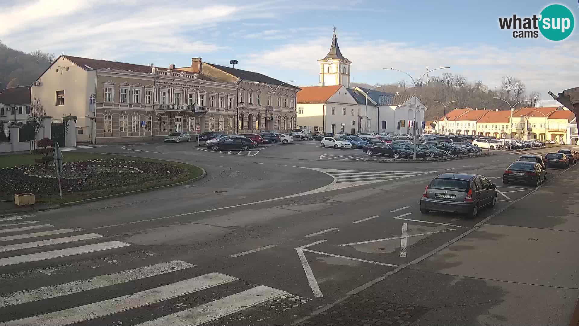 Spletna kamera Požega – Trg Svetog Trojstva