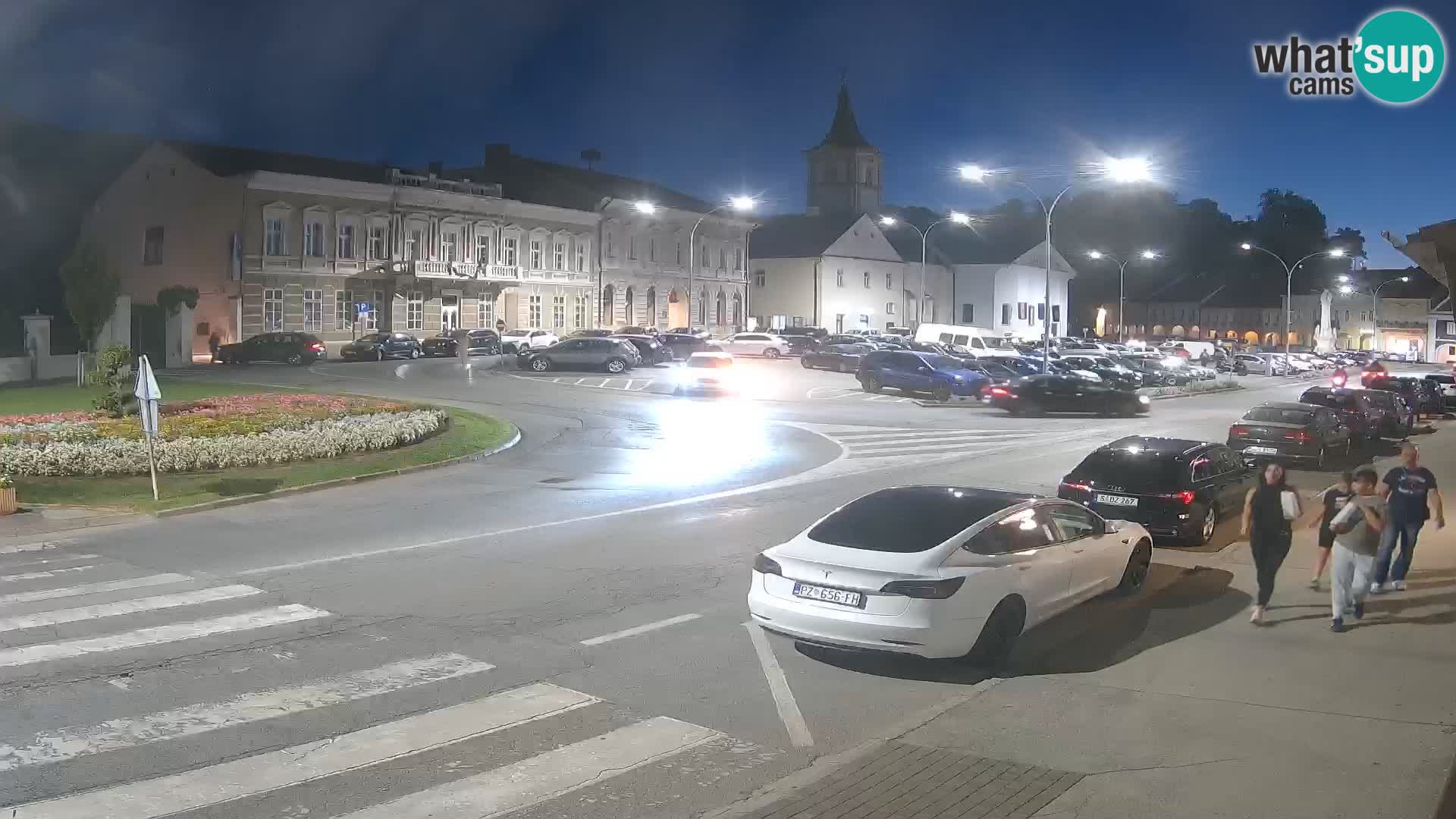 Spletna kamera Požega – Trg Svetog Trojstva